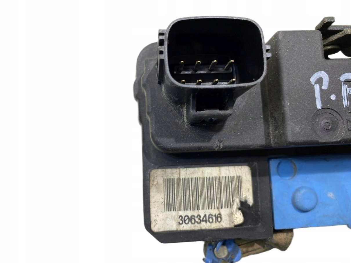 lock door right front VOLVO S60 and 30634616 8 PIN