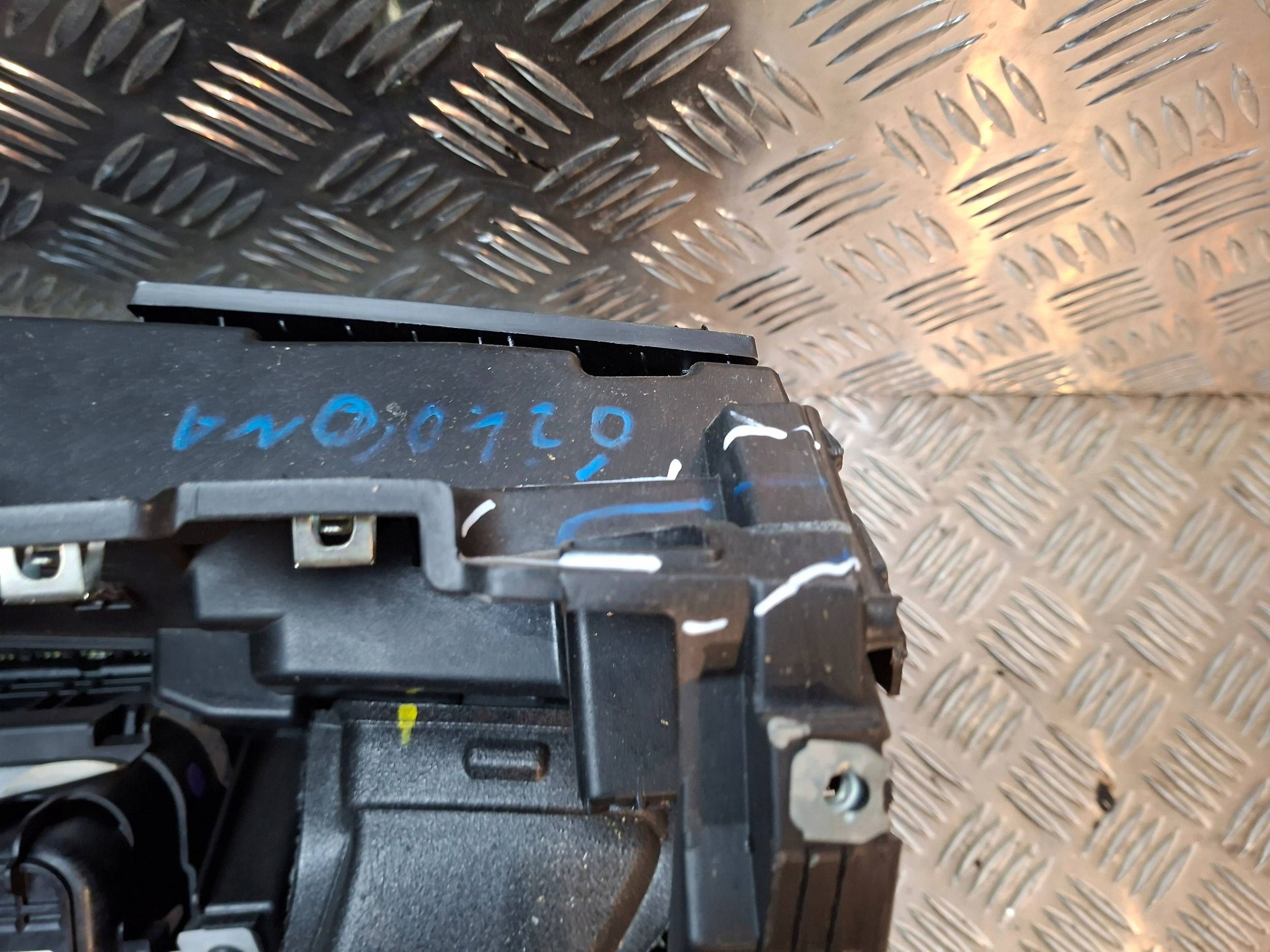 dashboard console RENAULT CLIO V 2019