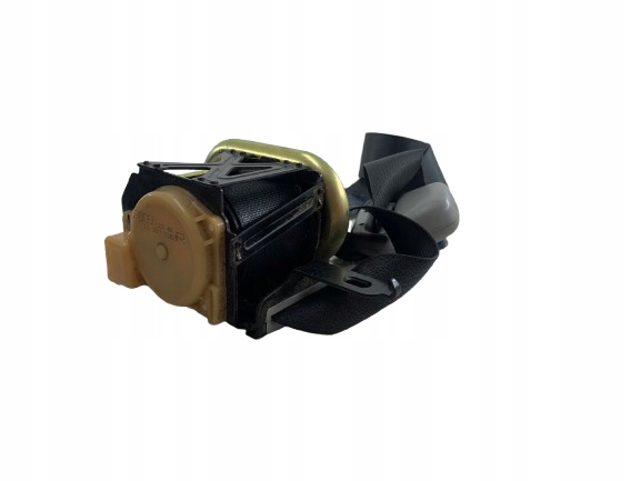 MITSUBISHI OUTLANDER and seat belt right front