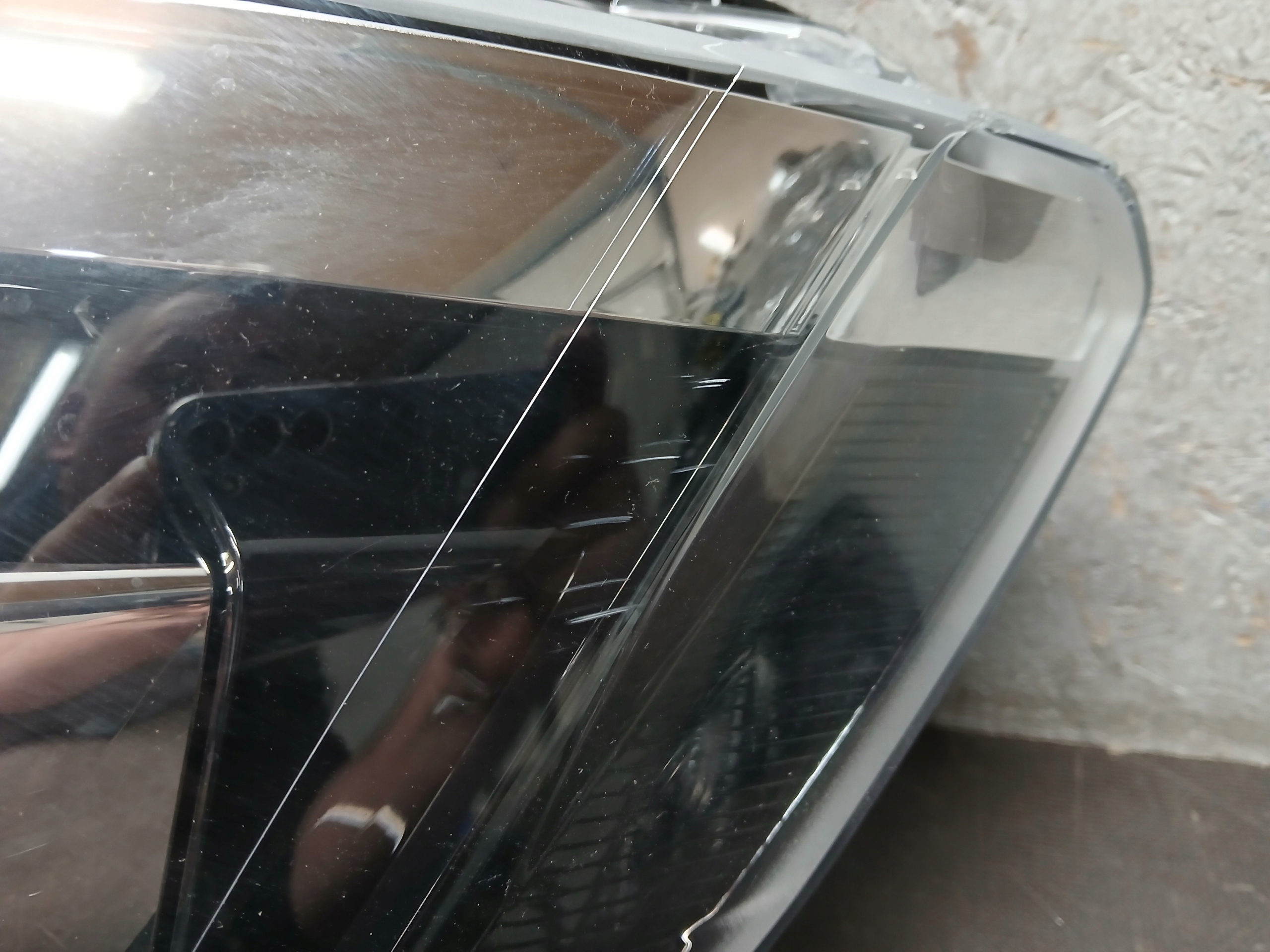 light front left VW CRAFTER 7C1941005B
