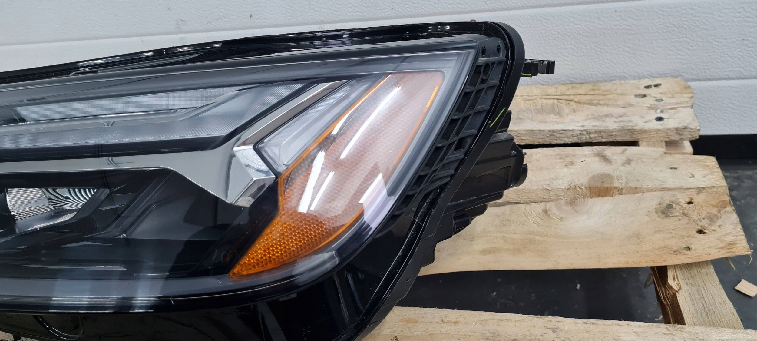 Q5 80A SQ5 LIFT light left left front front FULL LED 24R USA 80A941033H