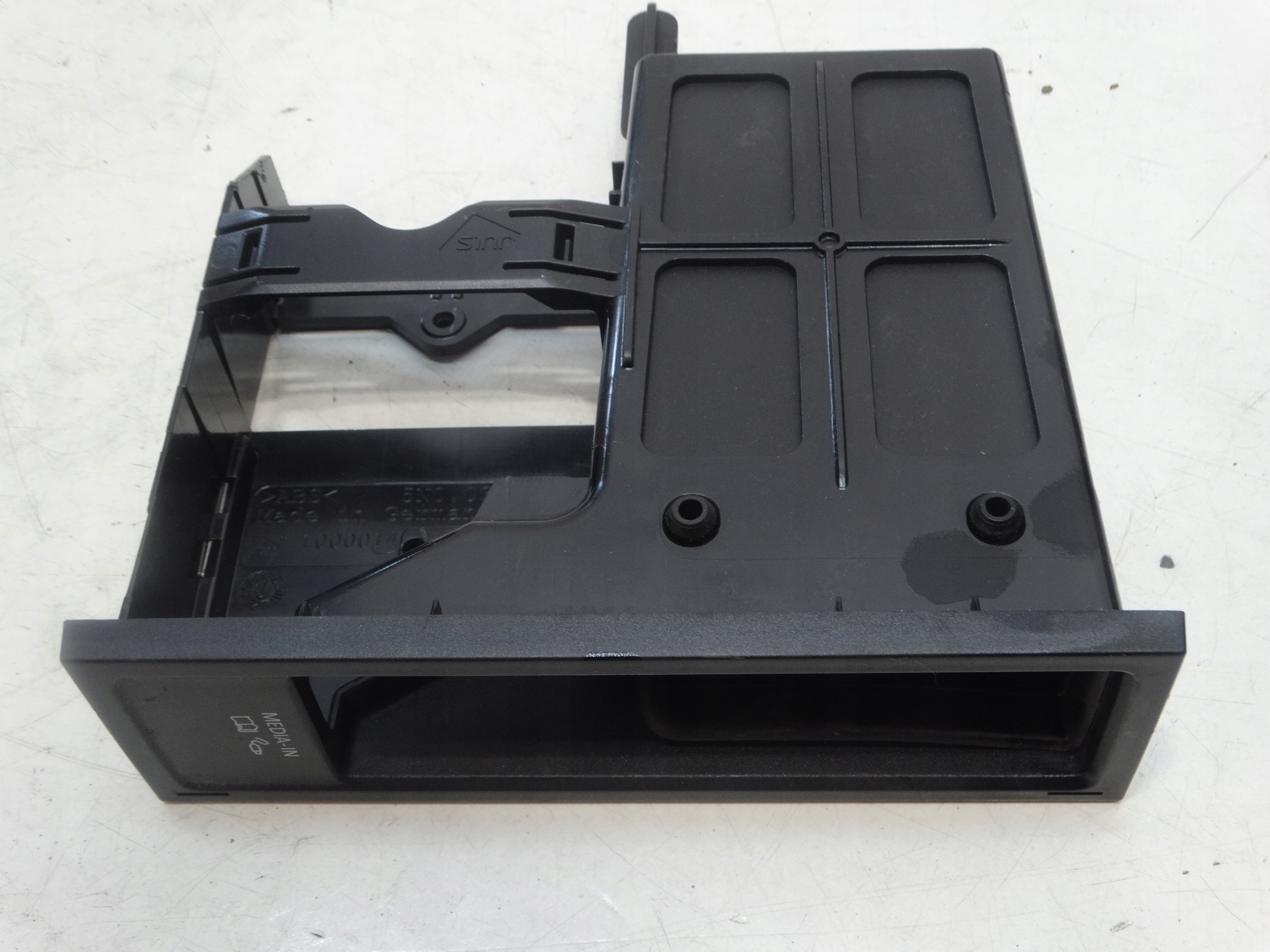 Handschuhfach Blende Abdeckung INTERFACE MEDIA-IN VOLKSWAGEN GOLF VI PLUS LIFT 5N0035341C