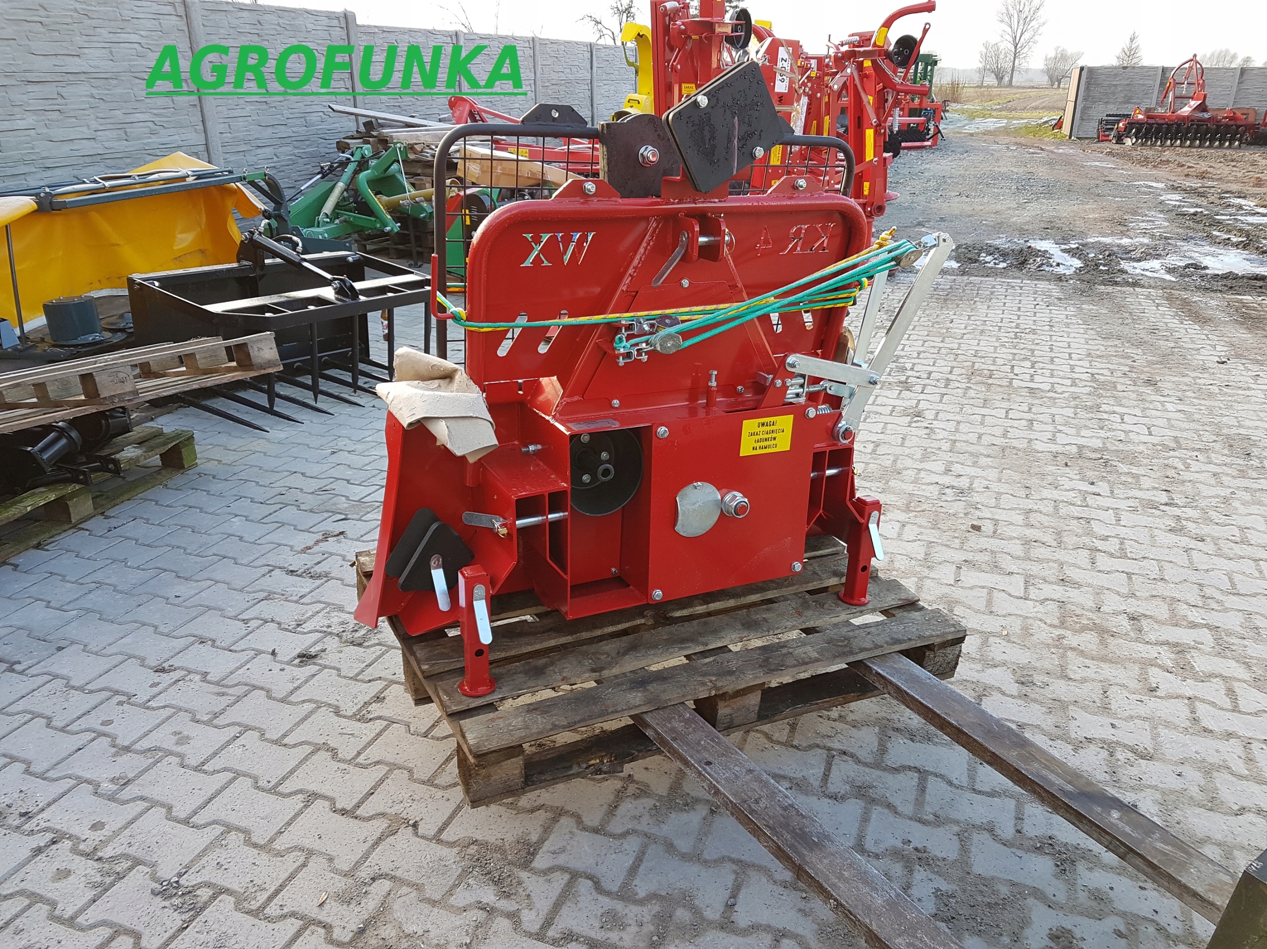 W4T - деревянная лебедка Wirax 4t