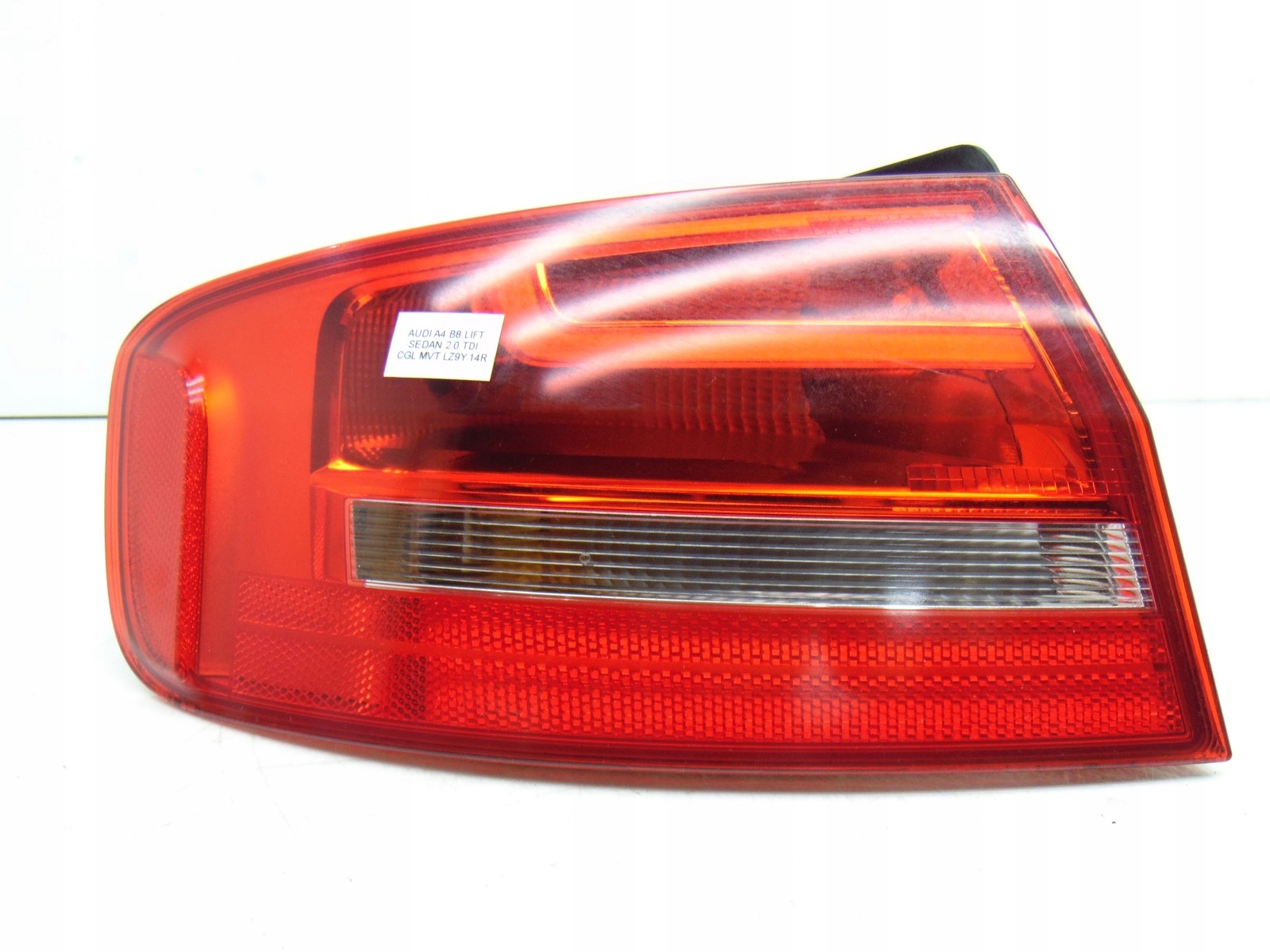 light left left rear part AUDI A4 B8 LIFT sedan 8K5945095AA