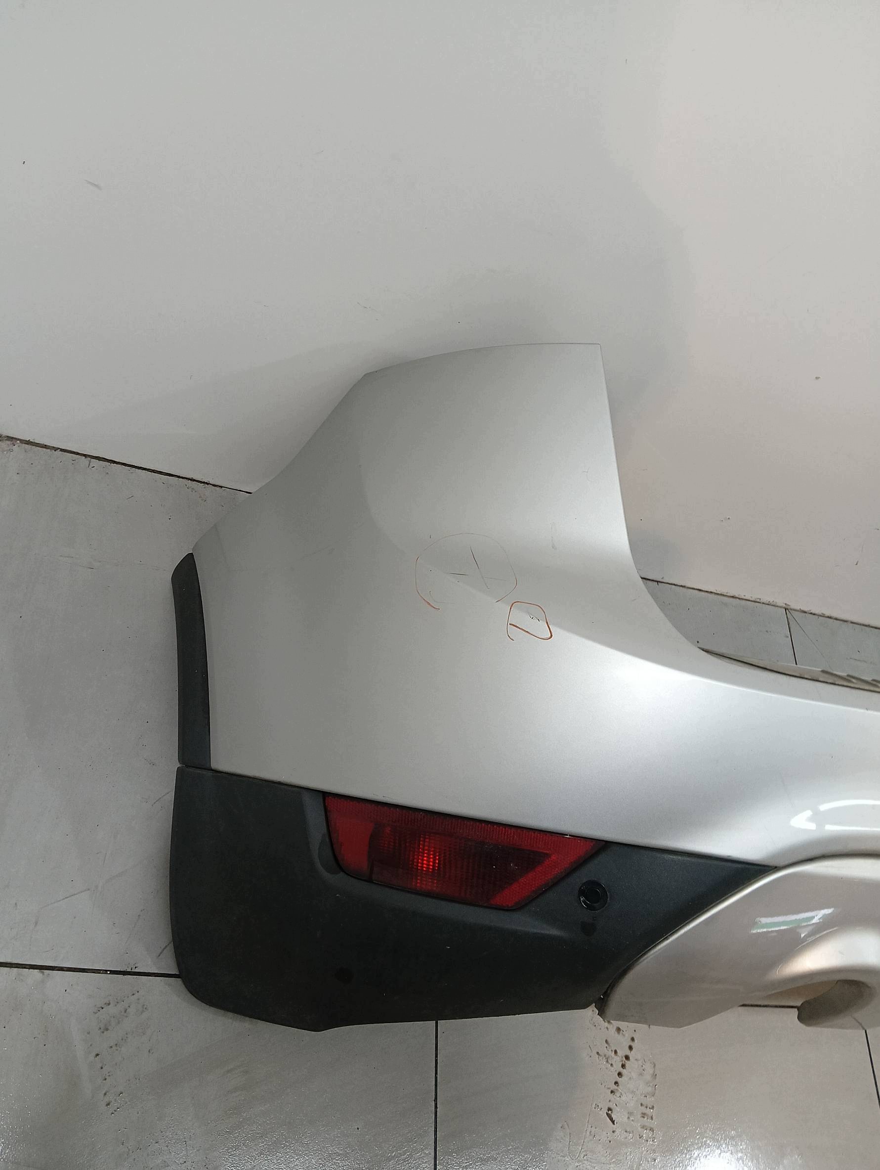 nárazník záď PDC O8 Ford Kuga a (2008-2012)