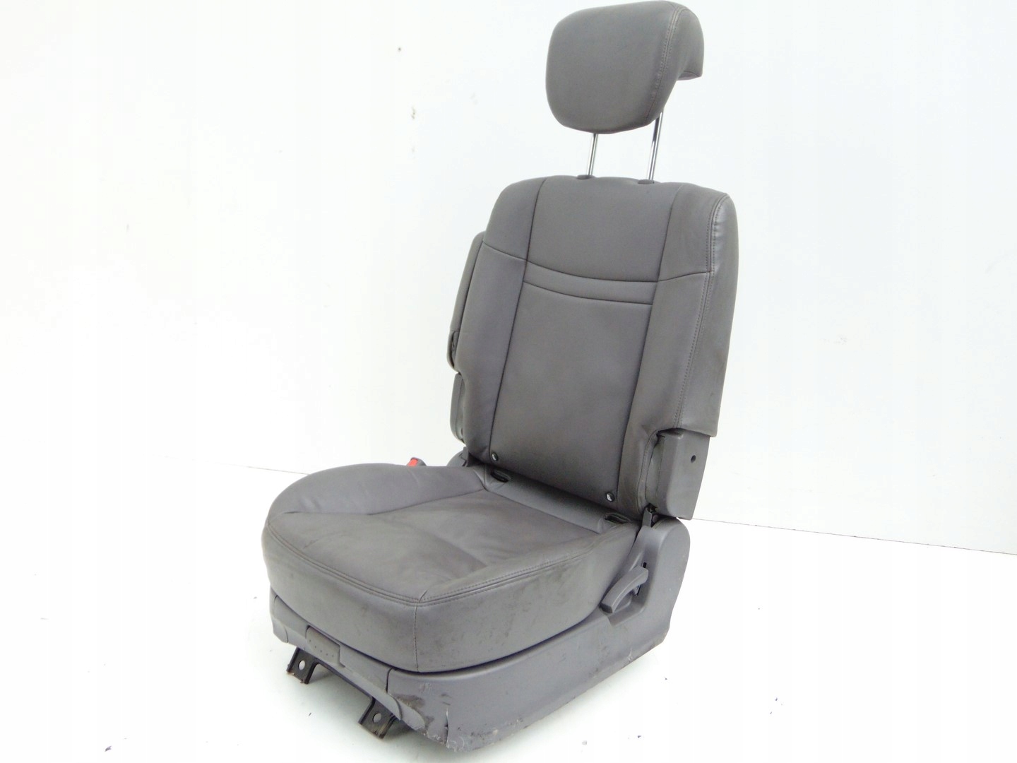 кресло левый зад 2 RODIUS II 13R