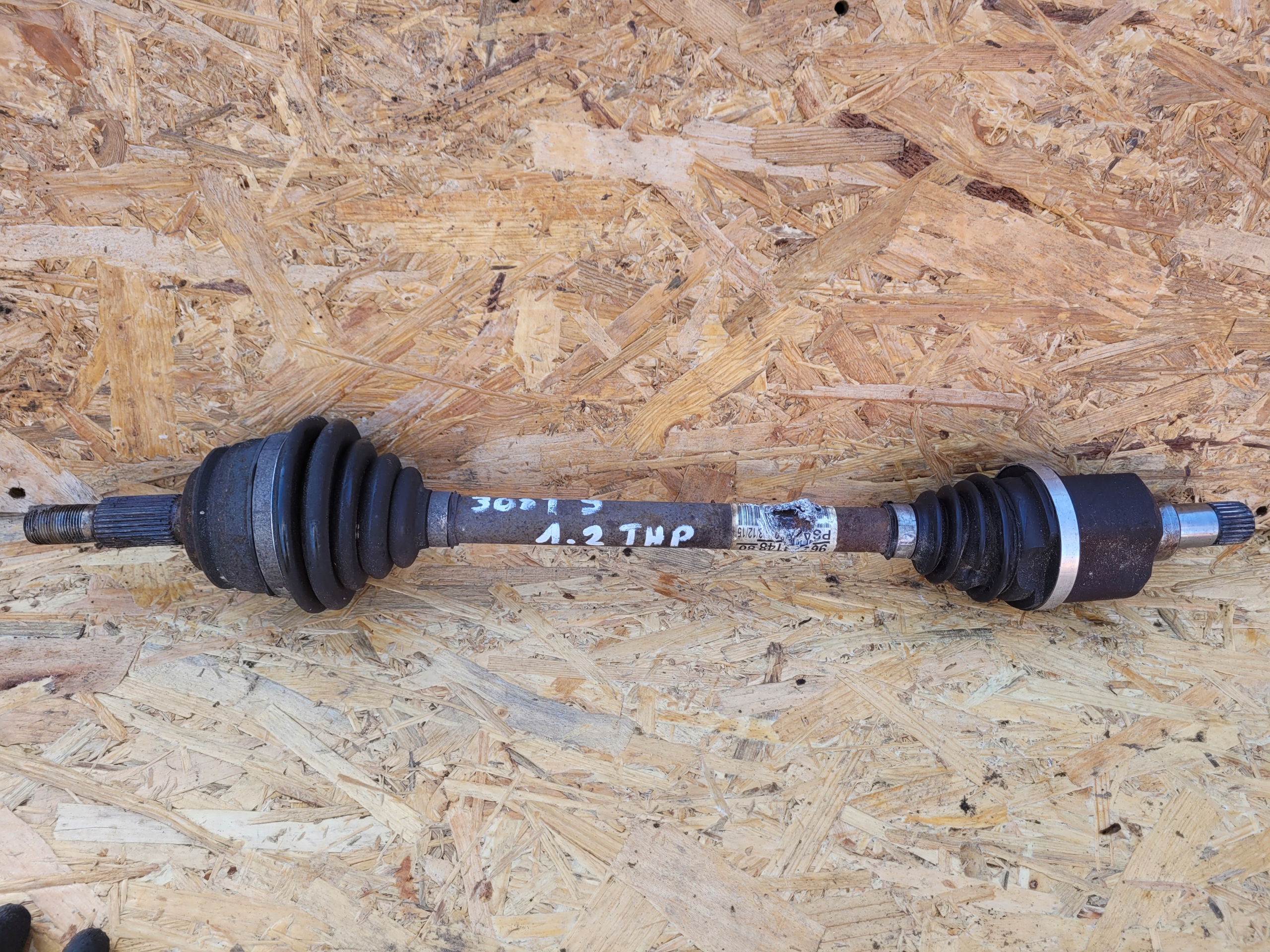 semi-axis left short. PEUGEOT 308 T9 II 1.2 THP MANUAL