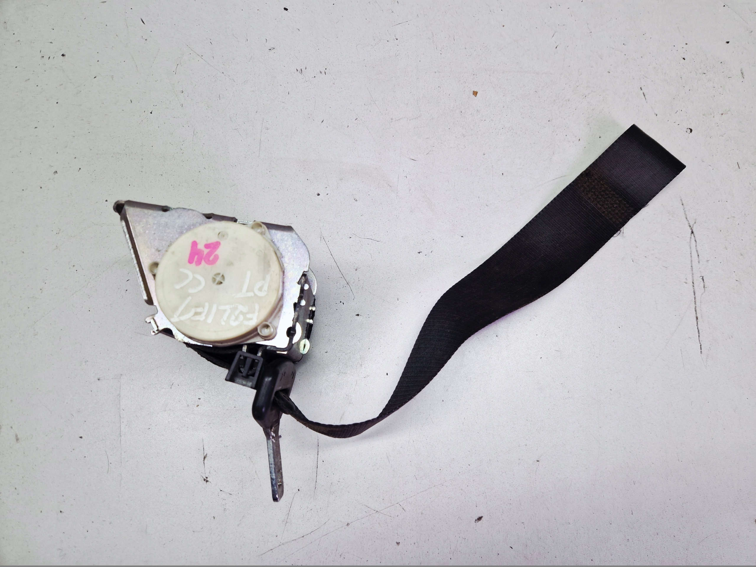 FORD FOCUS MK2 CABRIO Gurten Sicherheits rechts heck 6N41-L611B68-AF