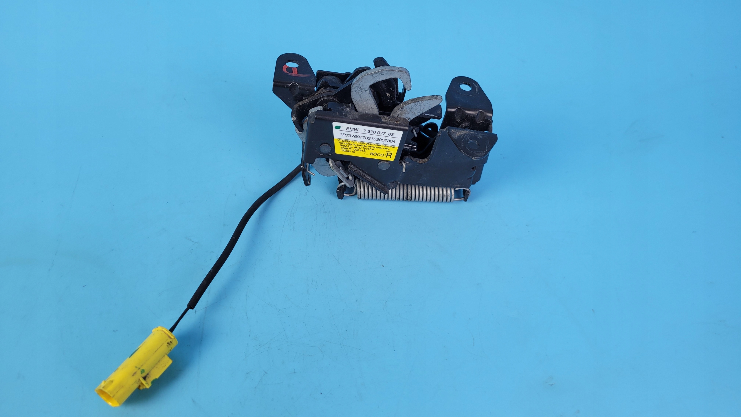 BMW F48 замок капота п піротехнічний 7376977