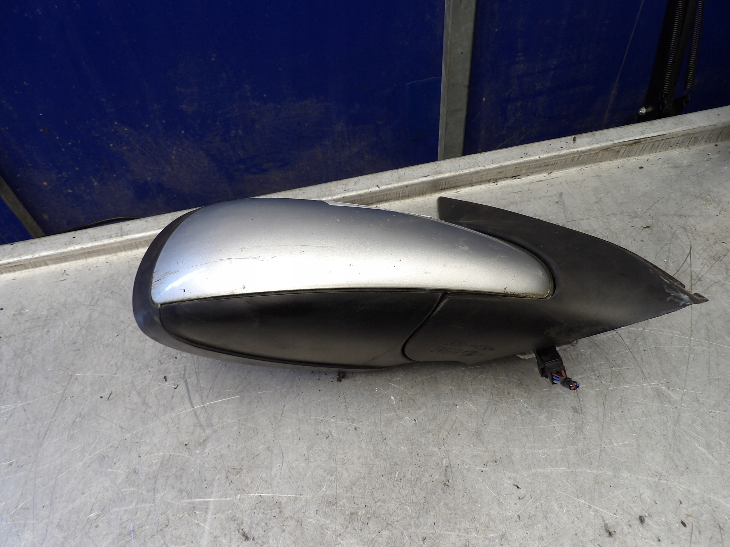 mirror right Opel Omega B Z147