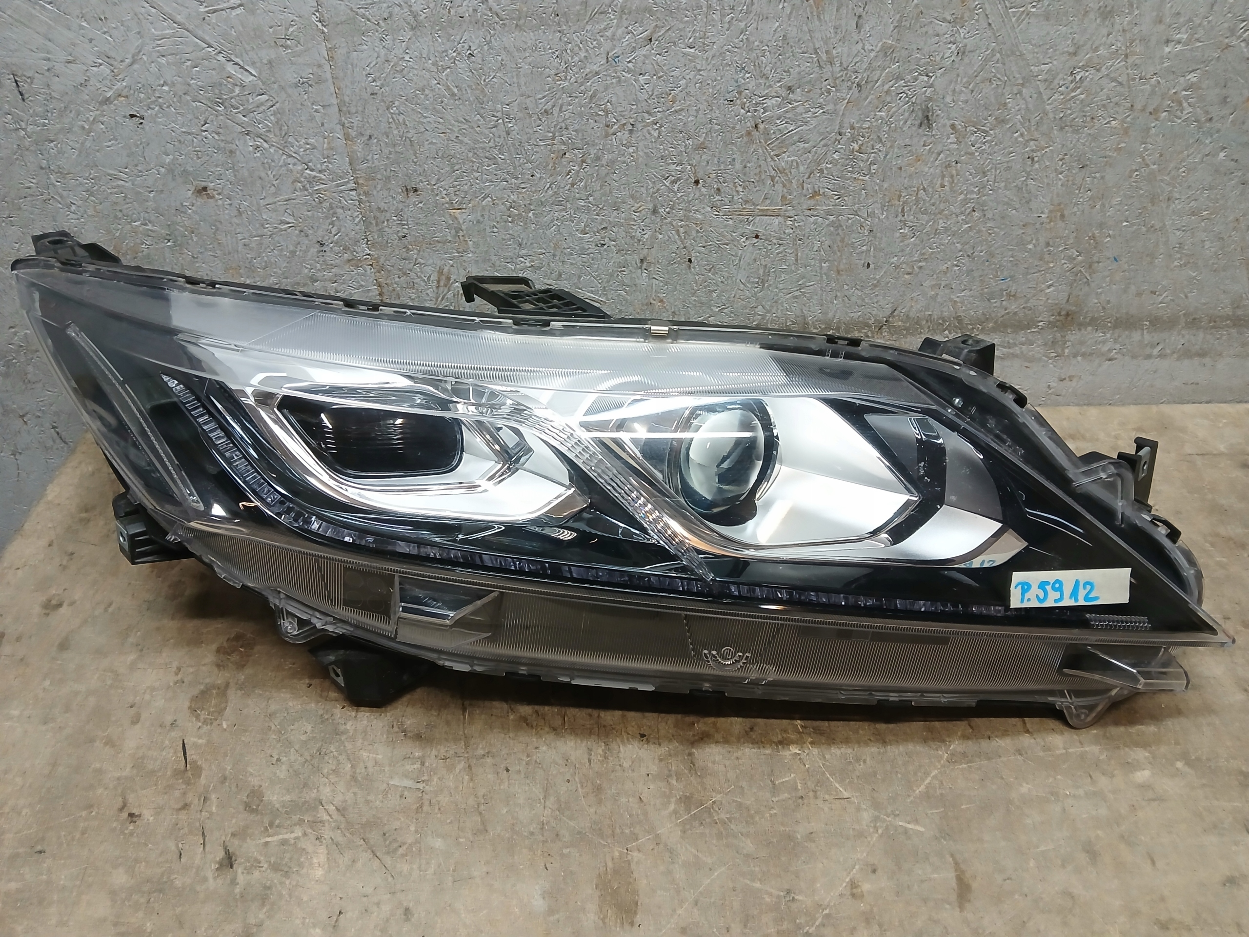 light front right MITSUBISHI ECLIPSE CROSS lens LED