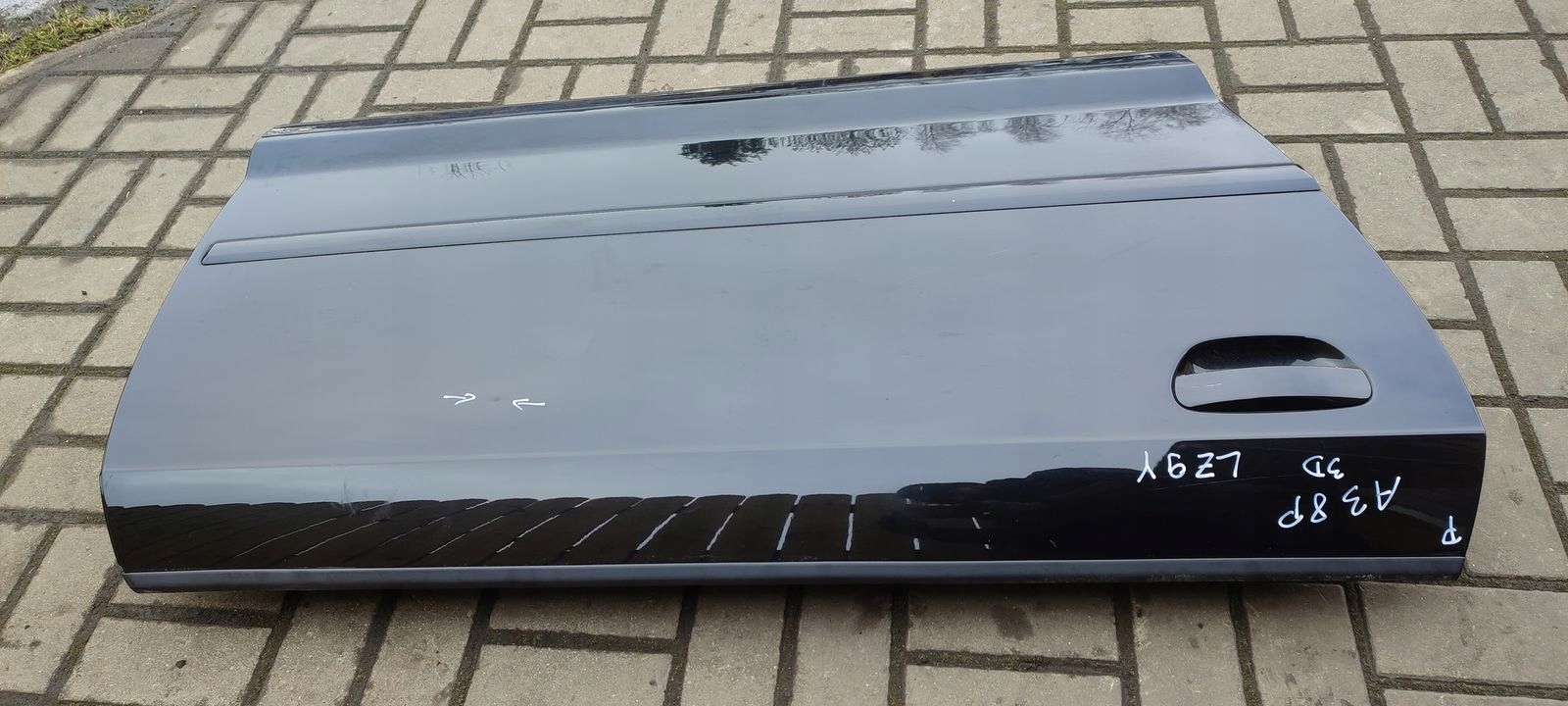 door front front right Audi A3 8P LIFT 3D LZ9Y