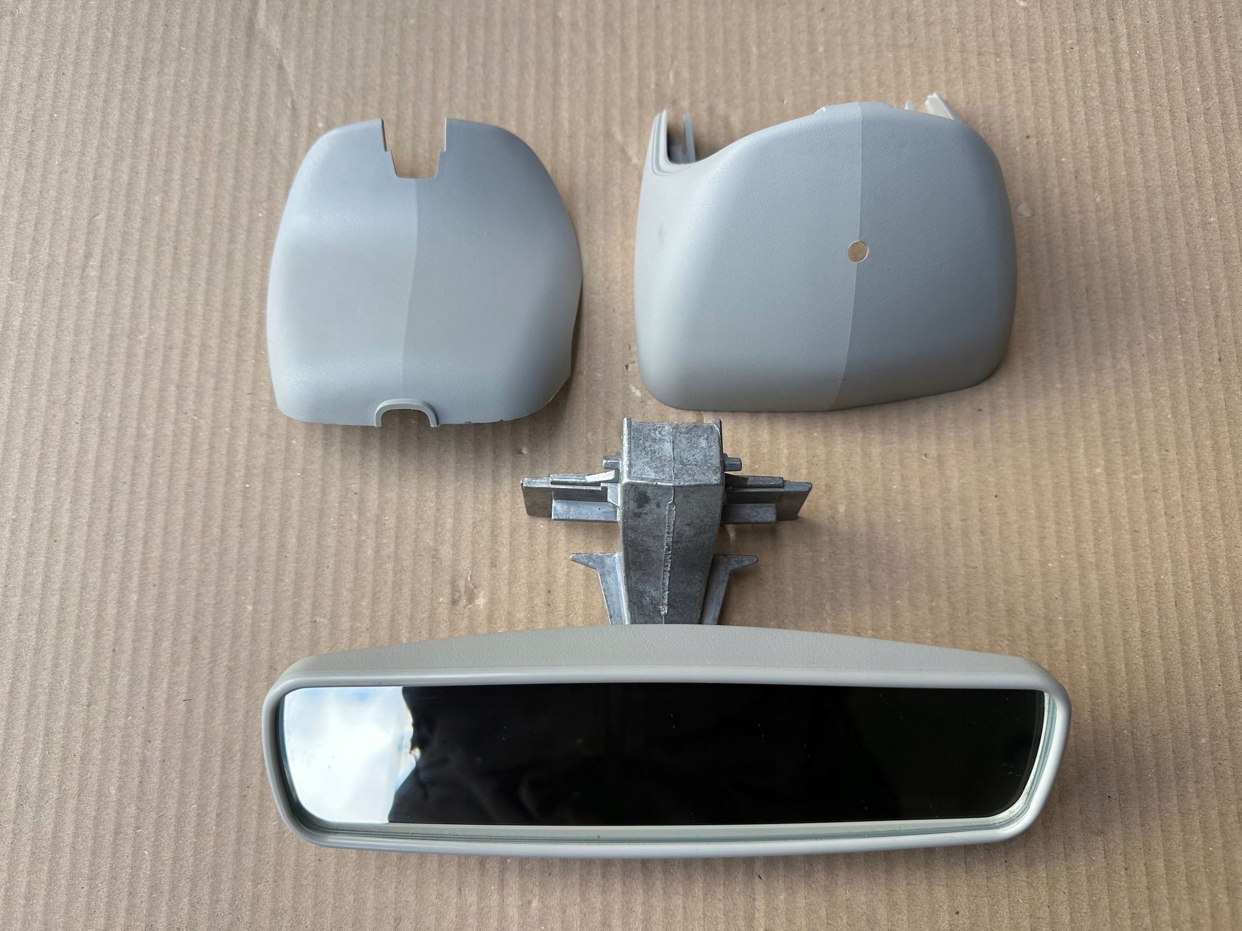 RENAULT CLIO IV LUSTERKO WSTECZNE OBUDOWA 8200427013