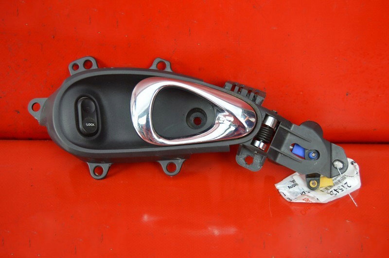 KLAMKA WEWNĘTRZNA PRAWA PRZÓD CHRYSLER PT CRUISER 00-10 Producent części Chrysler OE