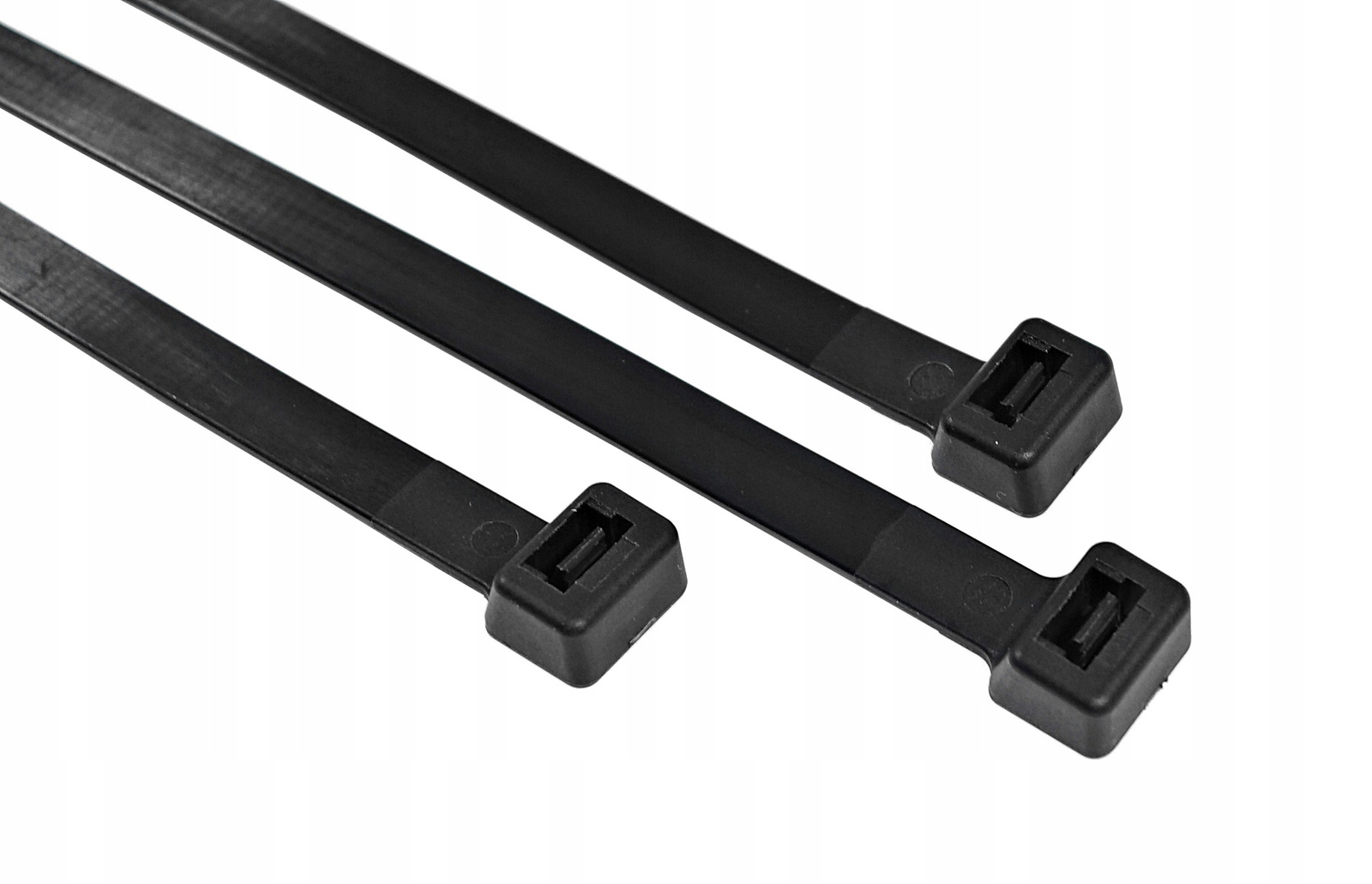 OPASKI ZACISKOWE KABLOWE TRYTKI ZIPERKI TRYTYTKI 2,5x200 CZARNE 100 SZTUK Długość 200 mm