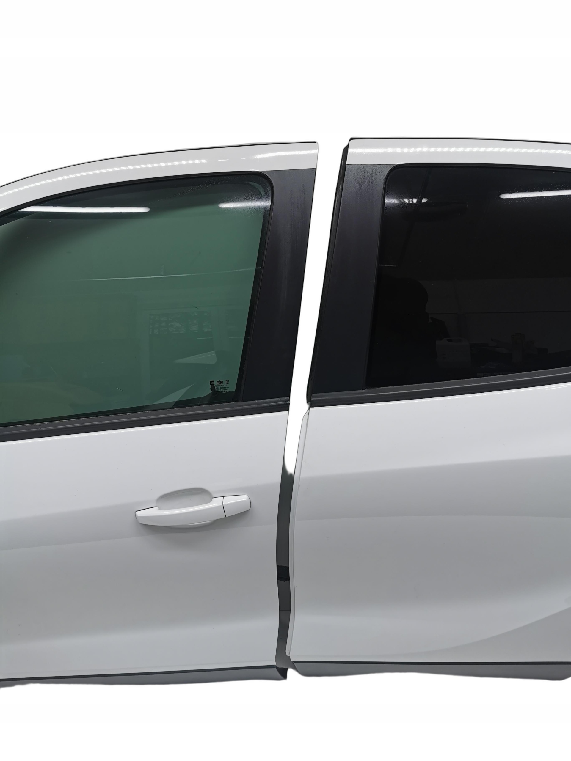 door left front + left rear part GAZ Z40R OPEL MOKKA A 2012-2016