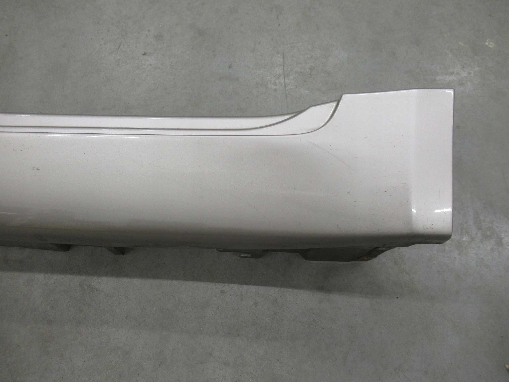 moulding threshold left BMW F01 F02 F04 Kaschmirsilber