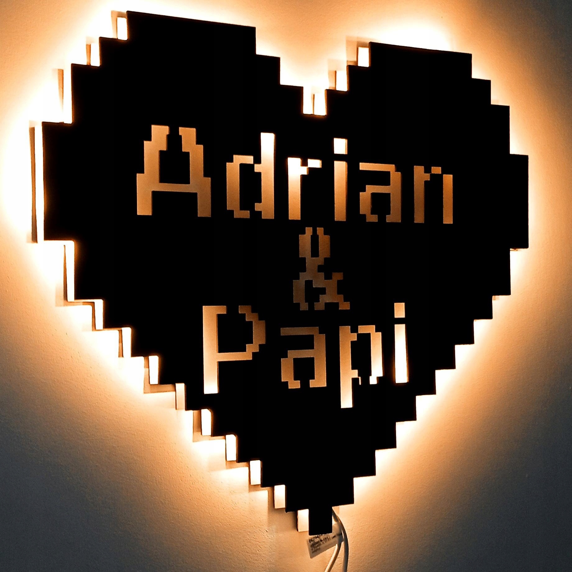 Valentýnské srdce Led Lampička Podsvícené srdce s jmény Dárek pro ni