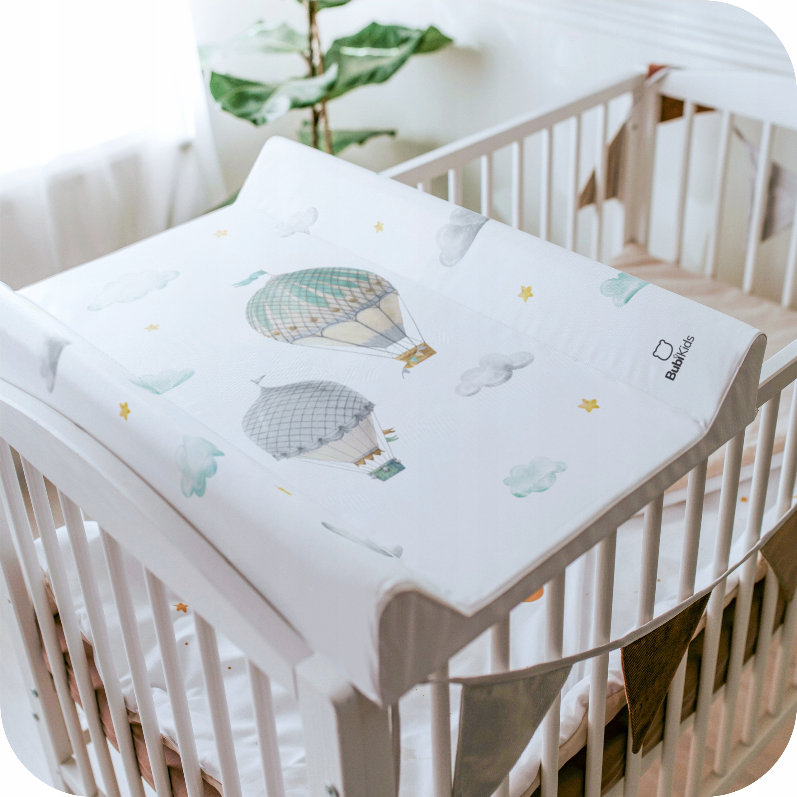 PRZEWIJAK USZTYWNIONY 70x47 NA ŁÓŻECZKO KOMODĘ PROFILOWANA MATA TWARDA BUBI Kolor biały