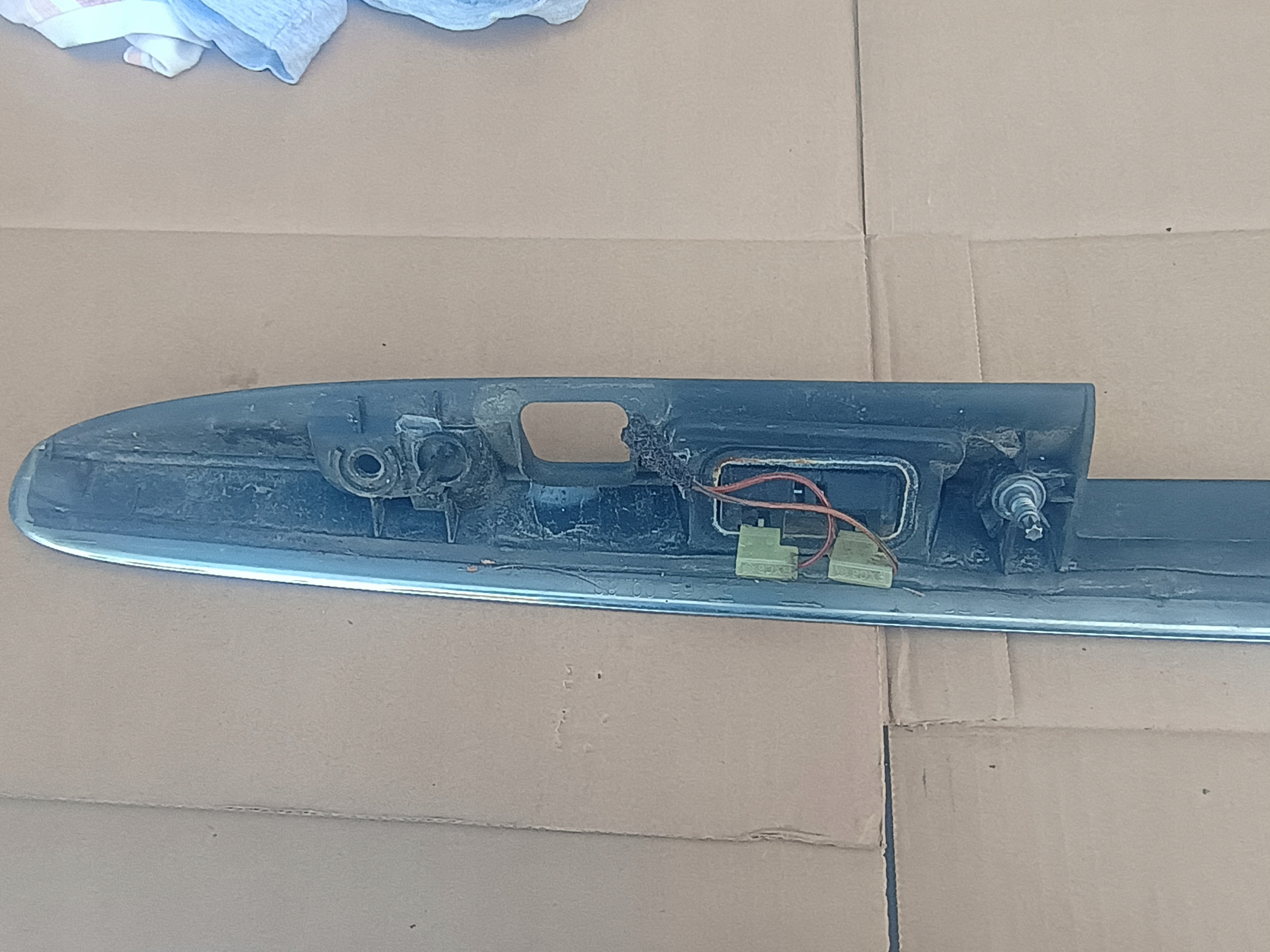 cap bonnet boot 2517400593 MERCEDES R W251