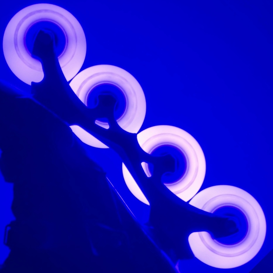 Led Kółka do Rolek Flying Eagle Lazerwheelz Ultra 76 mm/88A 4 szt fioletowy