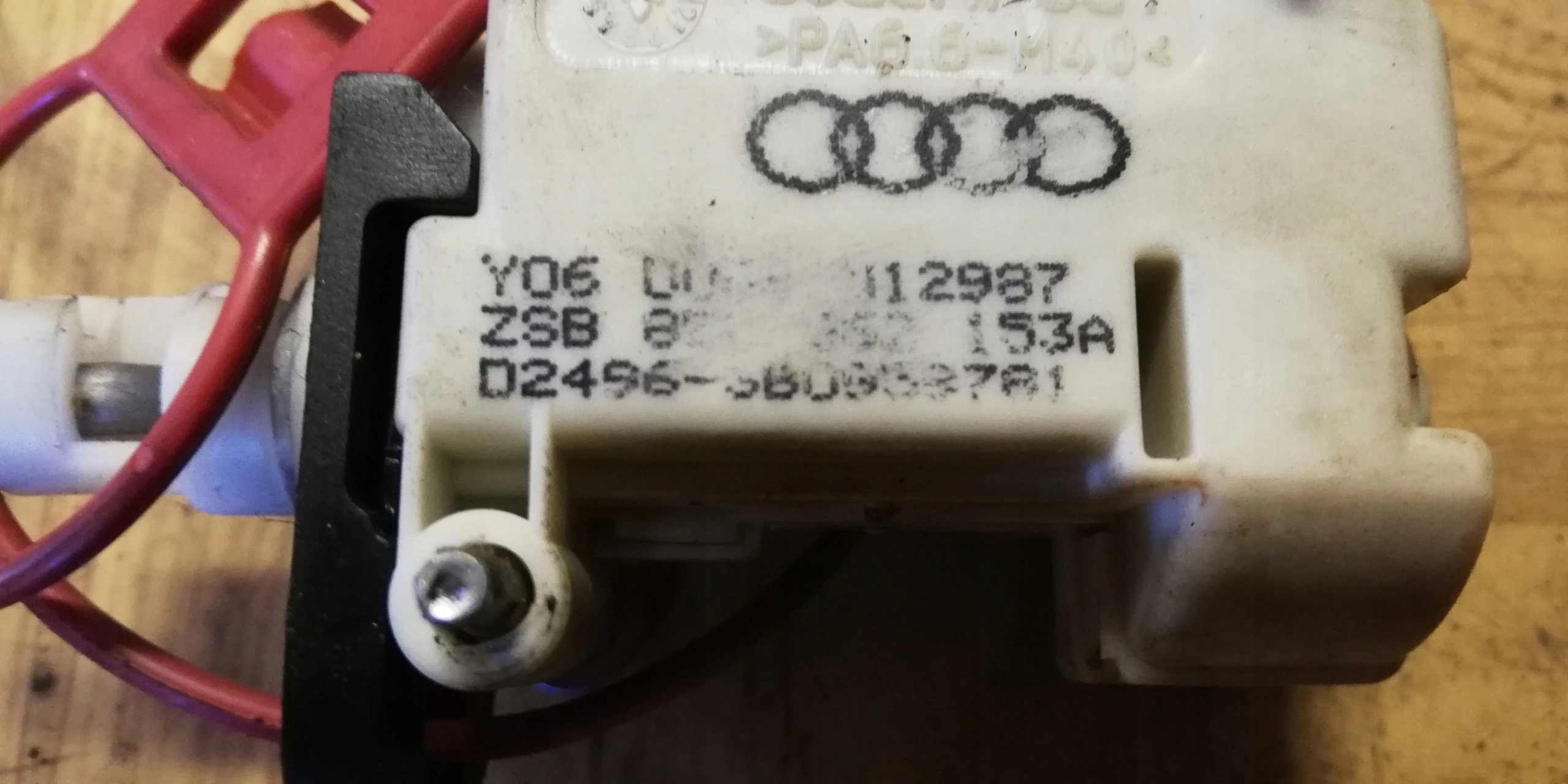 amortizer vratašca goriva AUDI 3B0933781