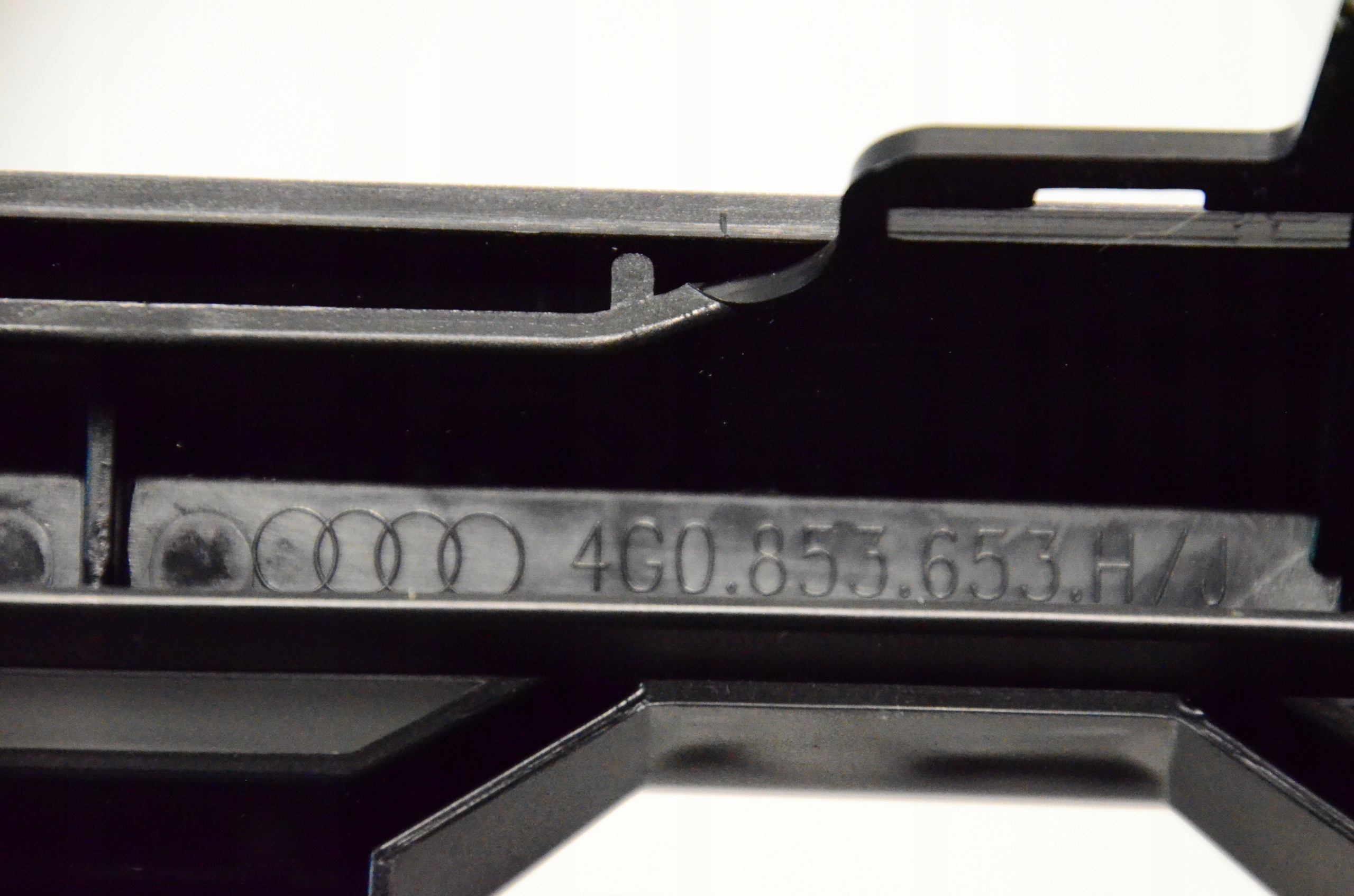 AUDI RS6 C7 GRILL ATRAPA 4G0853653H/J Typ samochodu Samochody osobowe