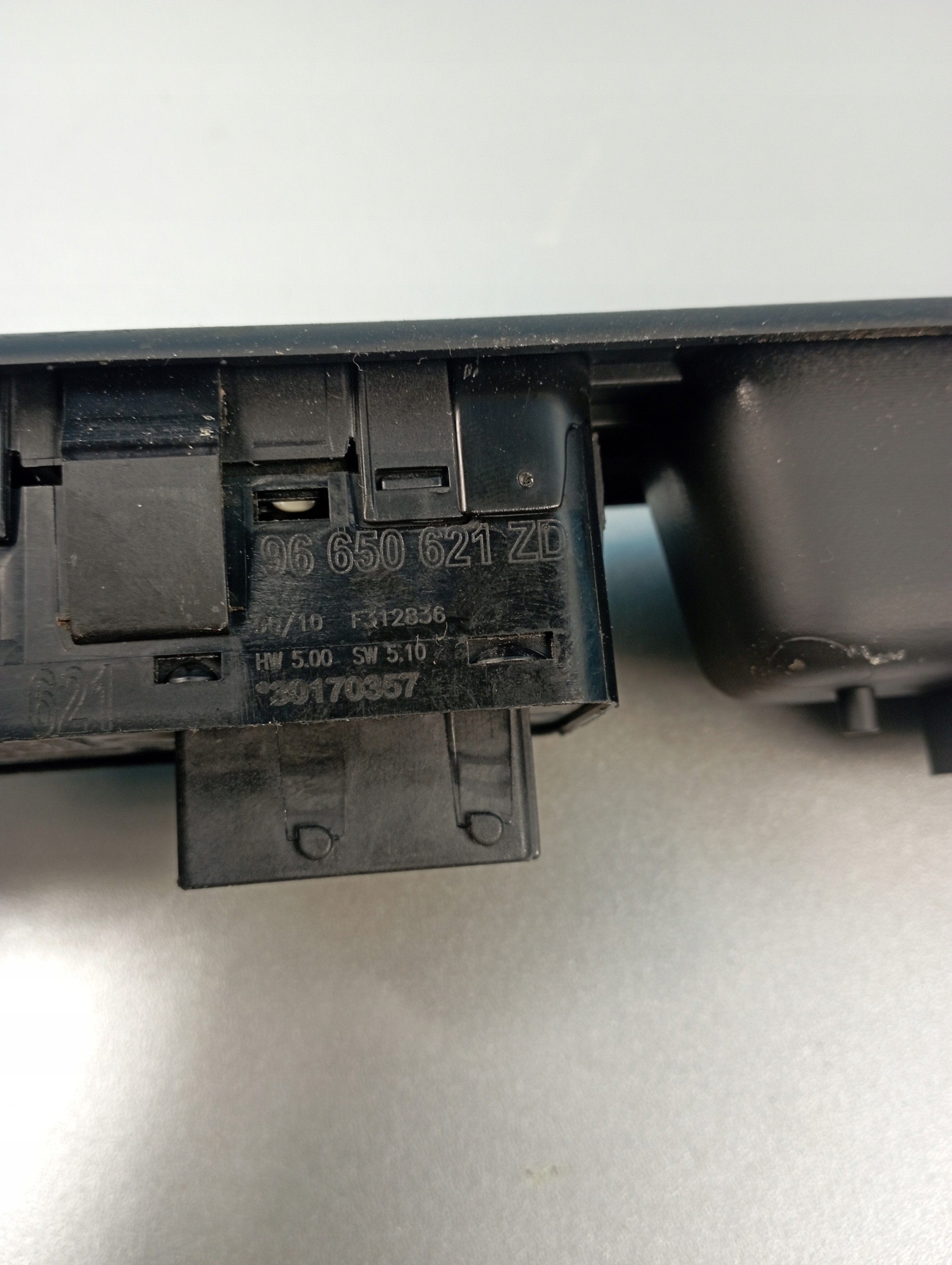 window control switch PEUGEOT 5008 96650621ZD