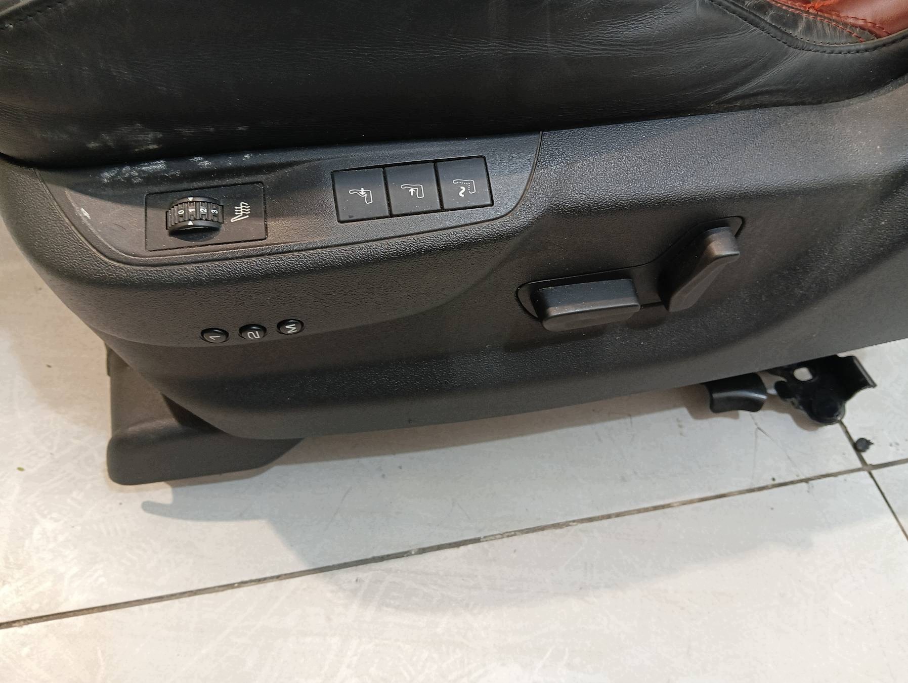 seats side electrics leather Citroen DS5 and (2011- )