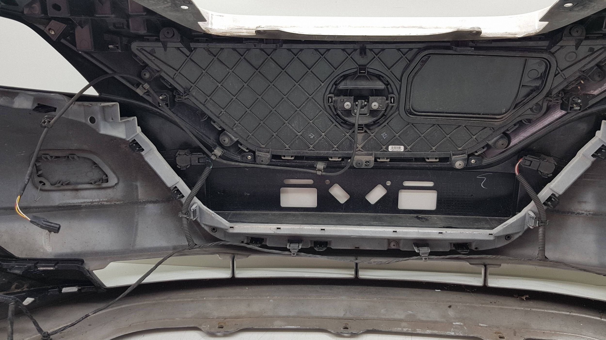 NISSAN LEAF II 2017 - bumper front 62022-5SHOH