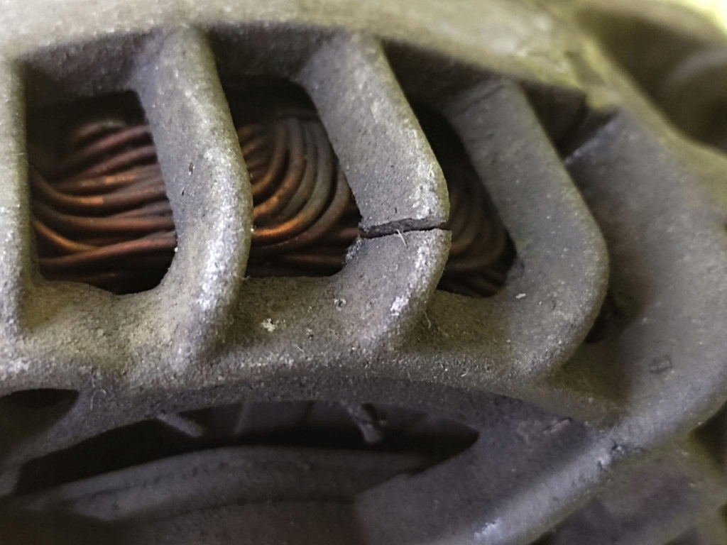 PEUGEOT 206 1.6 ALTERNATOR 9641398480