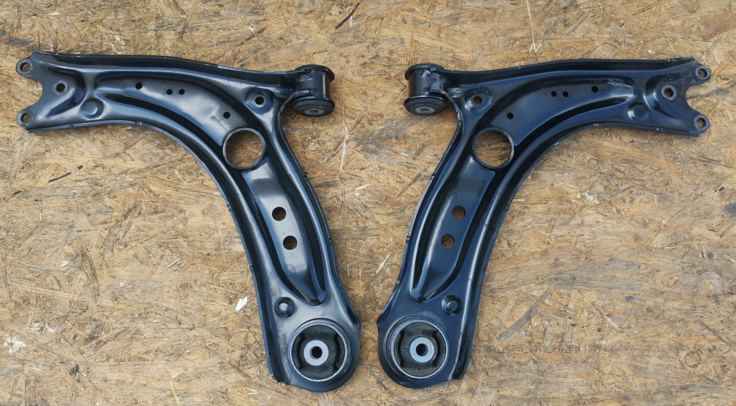 Querlenker rechts AUDI A3 8Y GOLF VIII 5WA407152