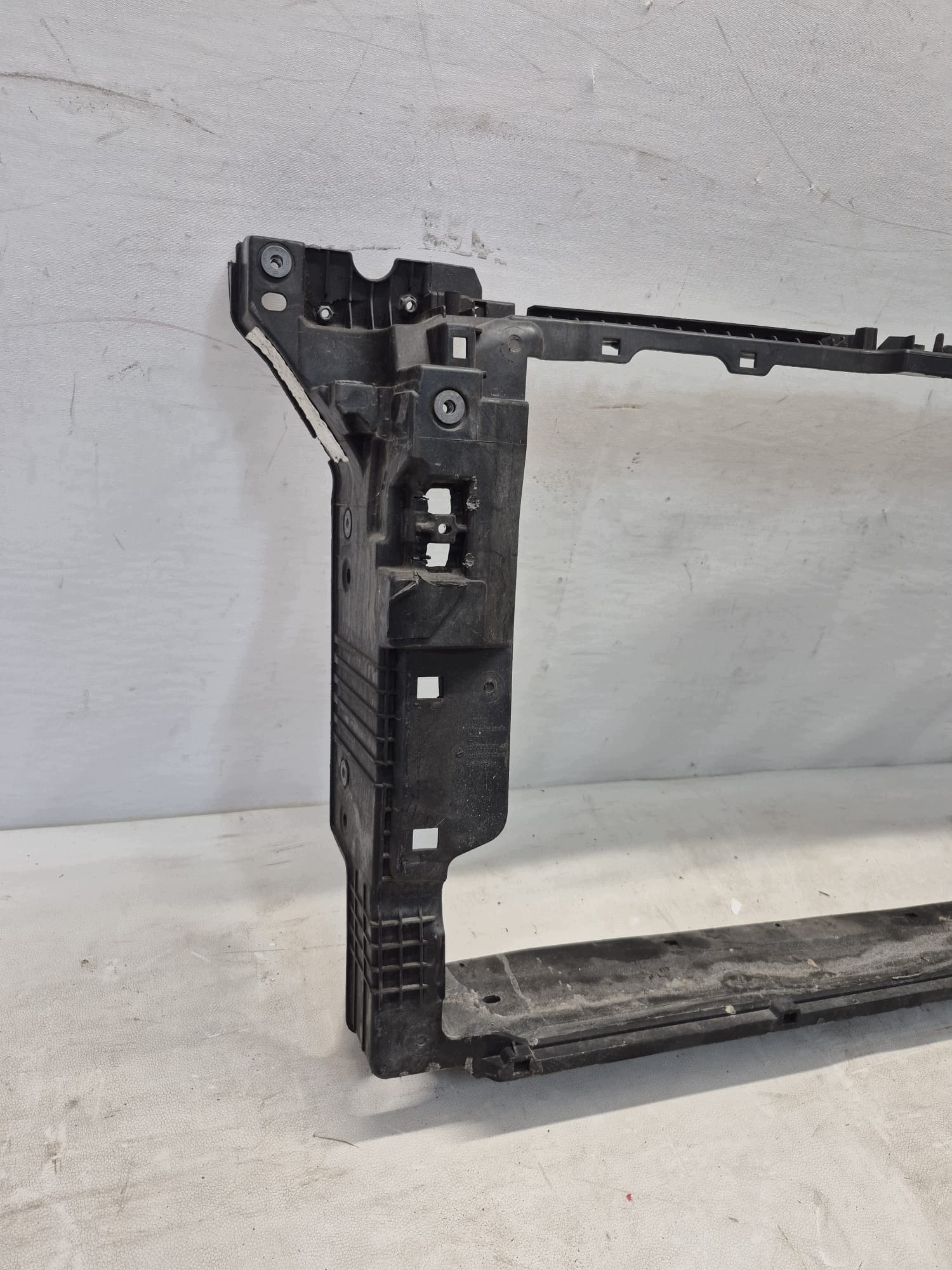 VW POLO VI T-CROSS support panel for radiators pillar 2G0805588
