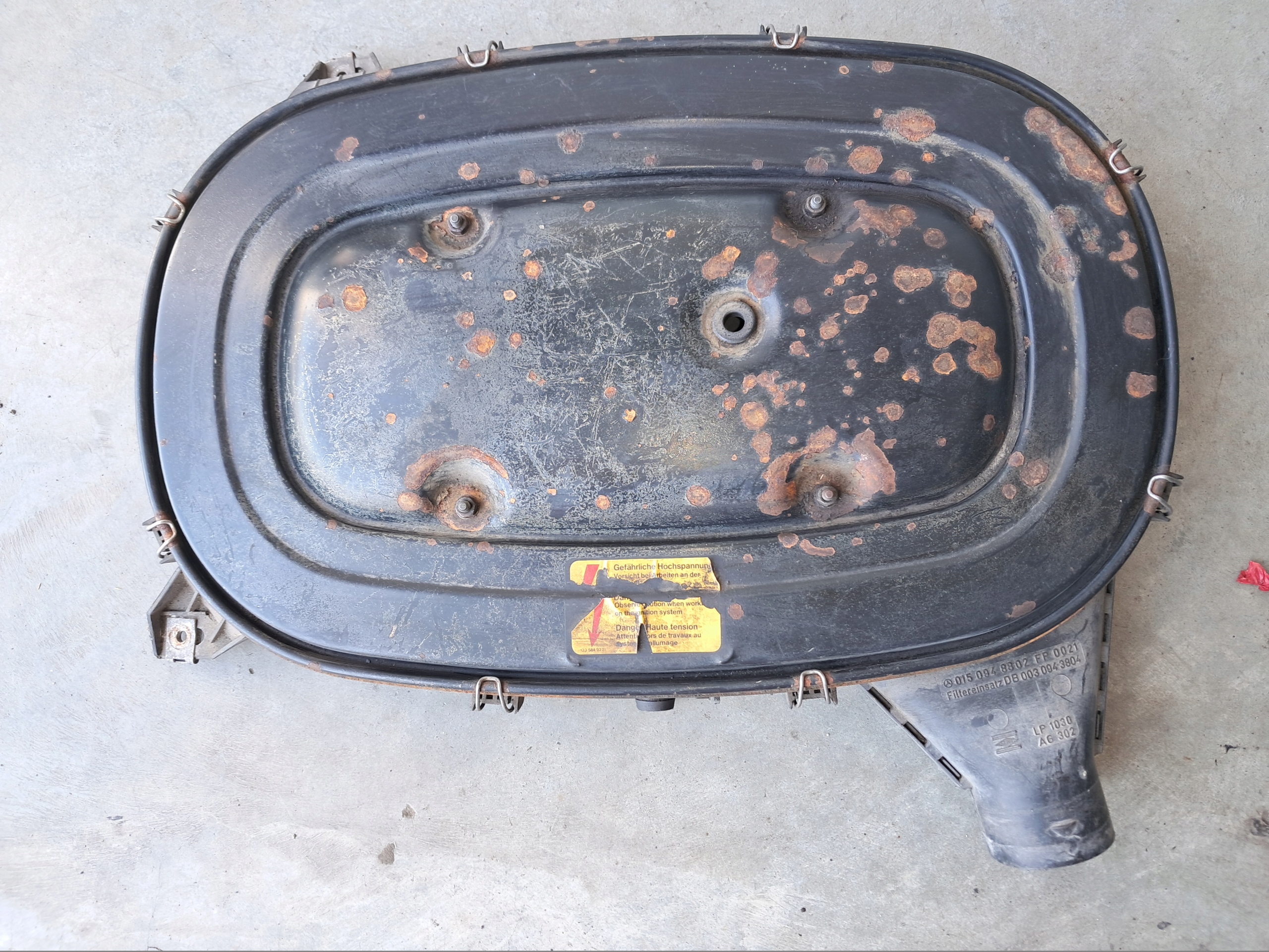 Gehäuse filter luft MERCEDES W124 2,3 0150948802