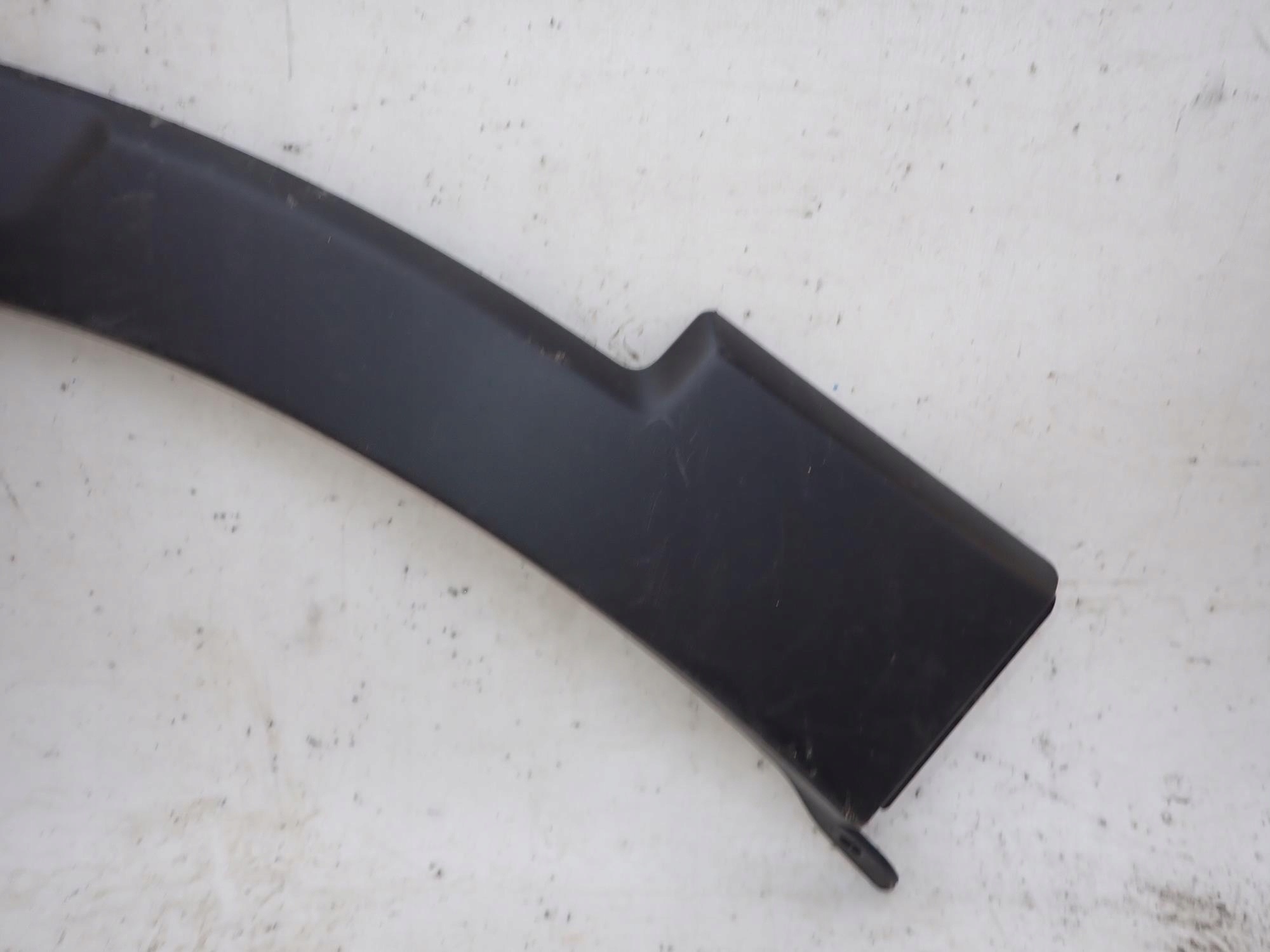 PEUGEOT RIFTER 18-> moulding cap left front