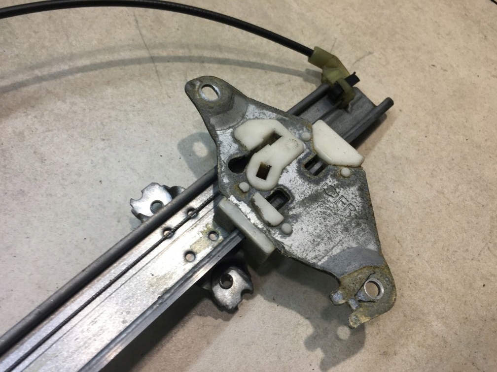 window regulator right front ALMERA N16 400600T2