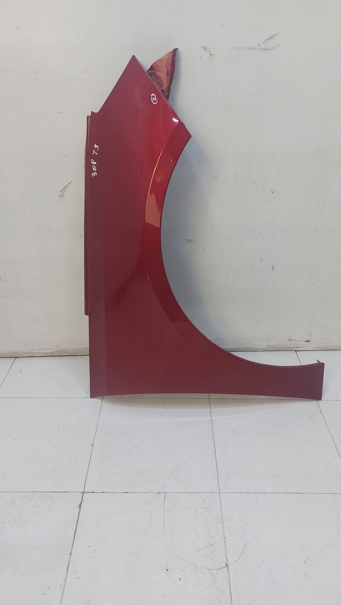 PEUGEOT 308 II T9 13r> fender right front original