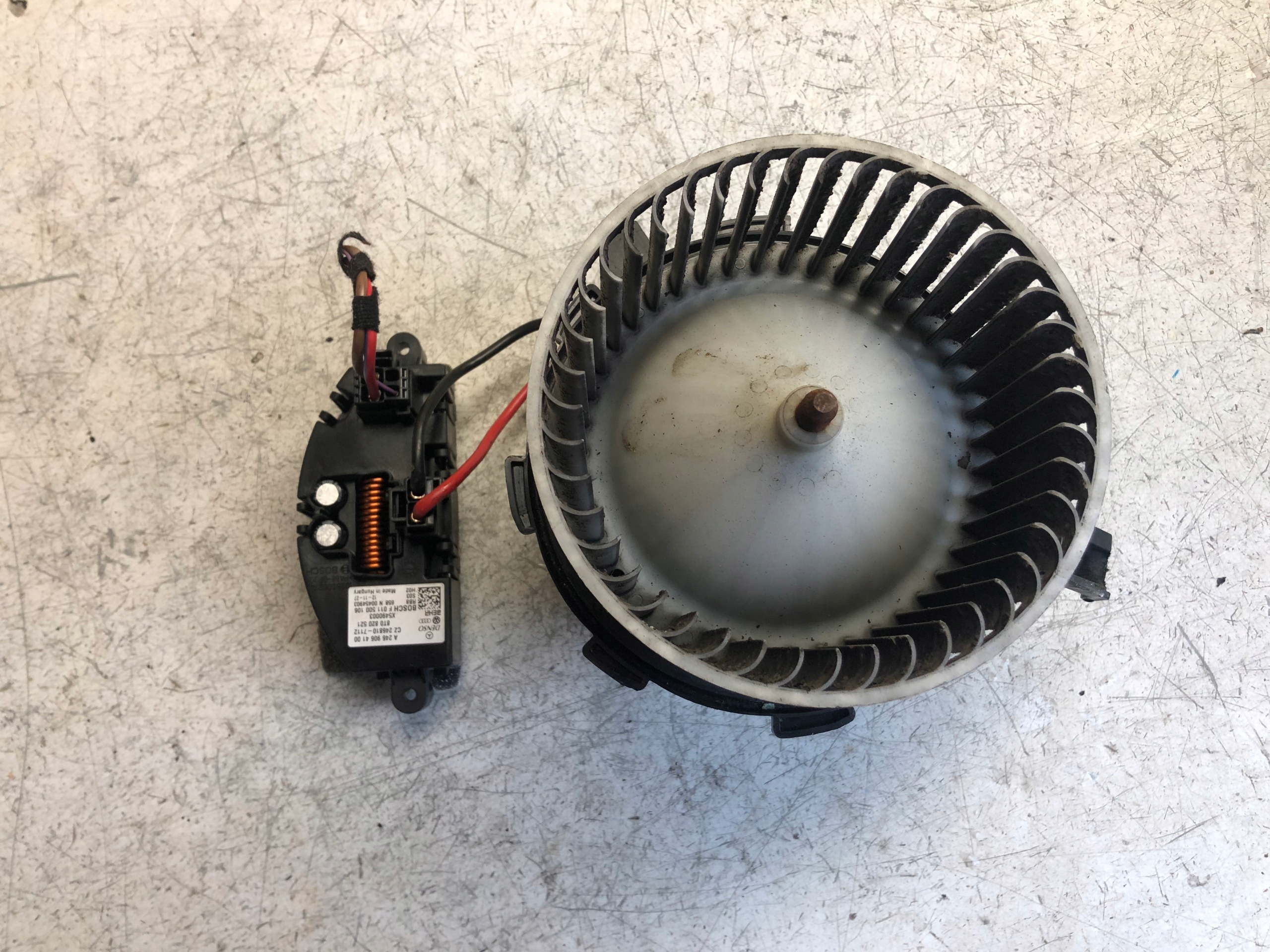 heating fan AUDI A5 LIFT 8T0820521