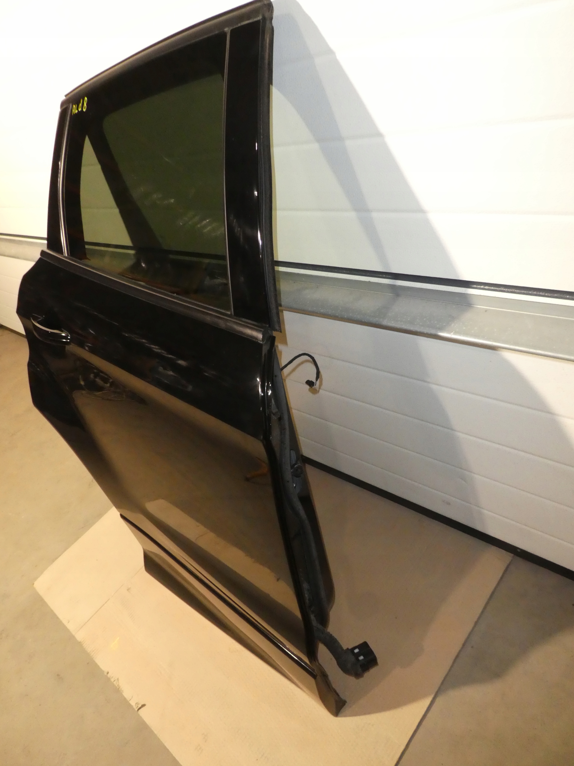 FORD KUGA II mk2 ST-line door right rear part complete black,