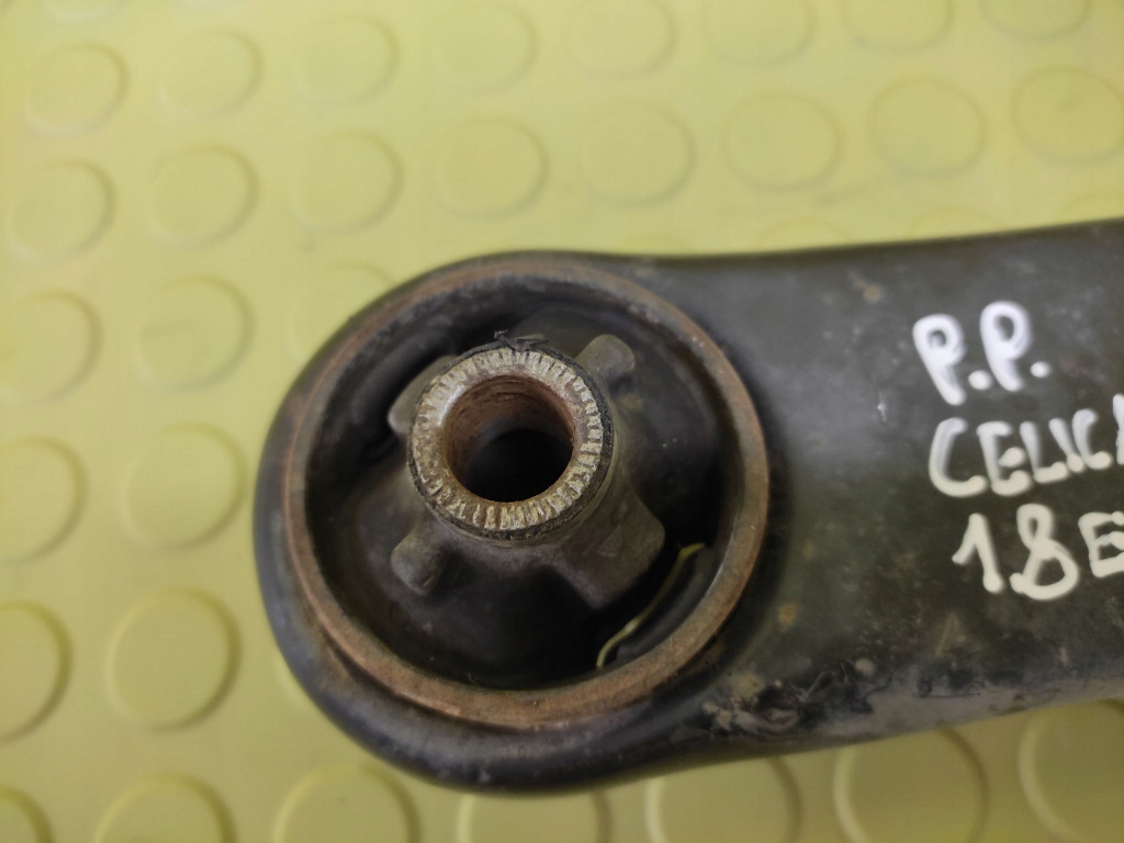 TOYOTA CELICA VII 1.8 arm right front