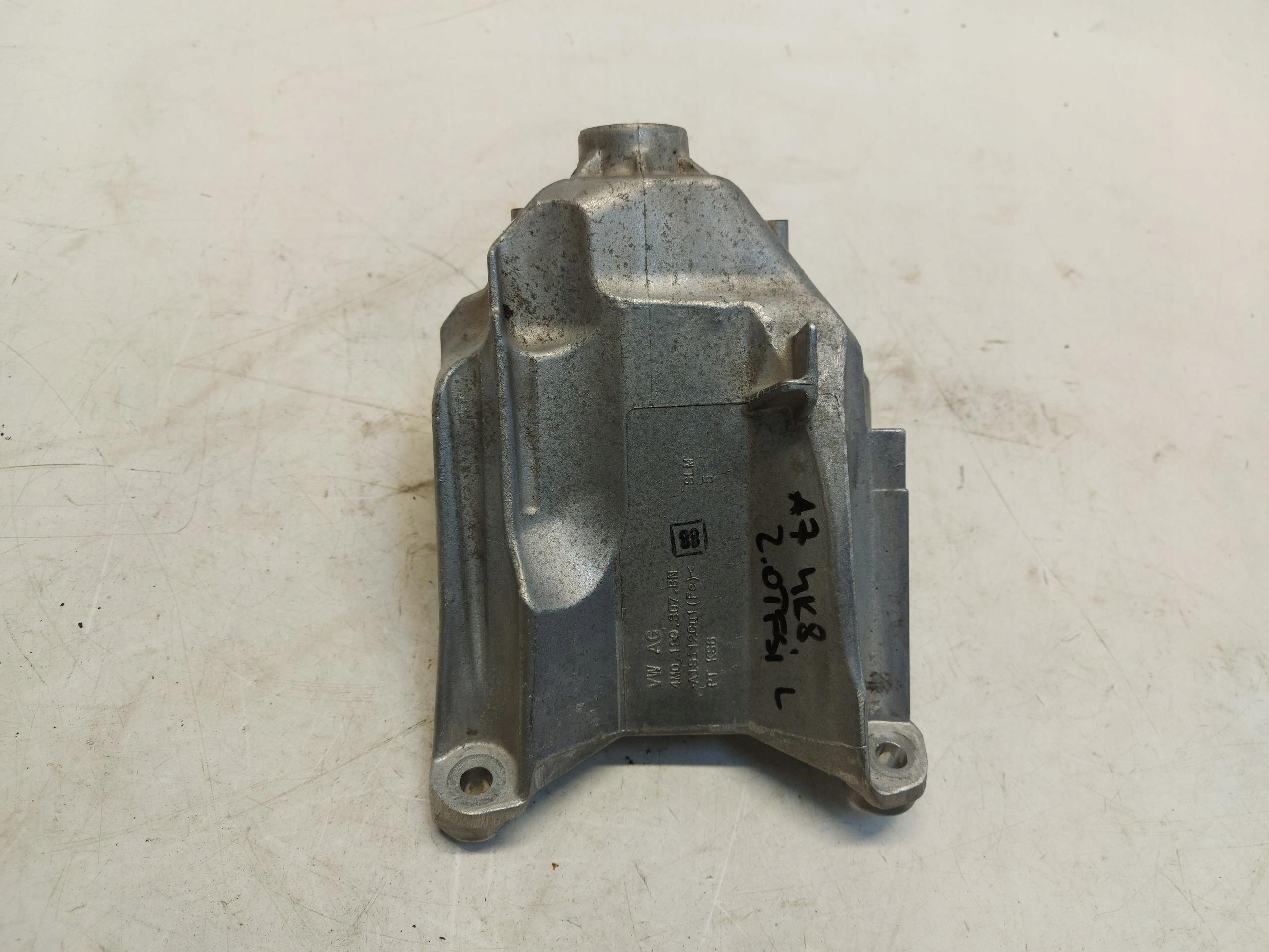 Audi A7 4K8 45 TFSI engine mount left 4M0199307