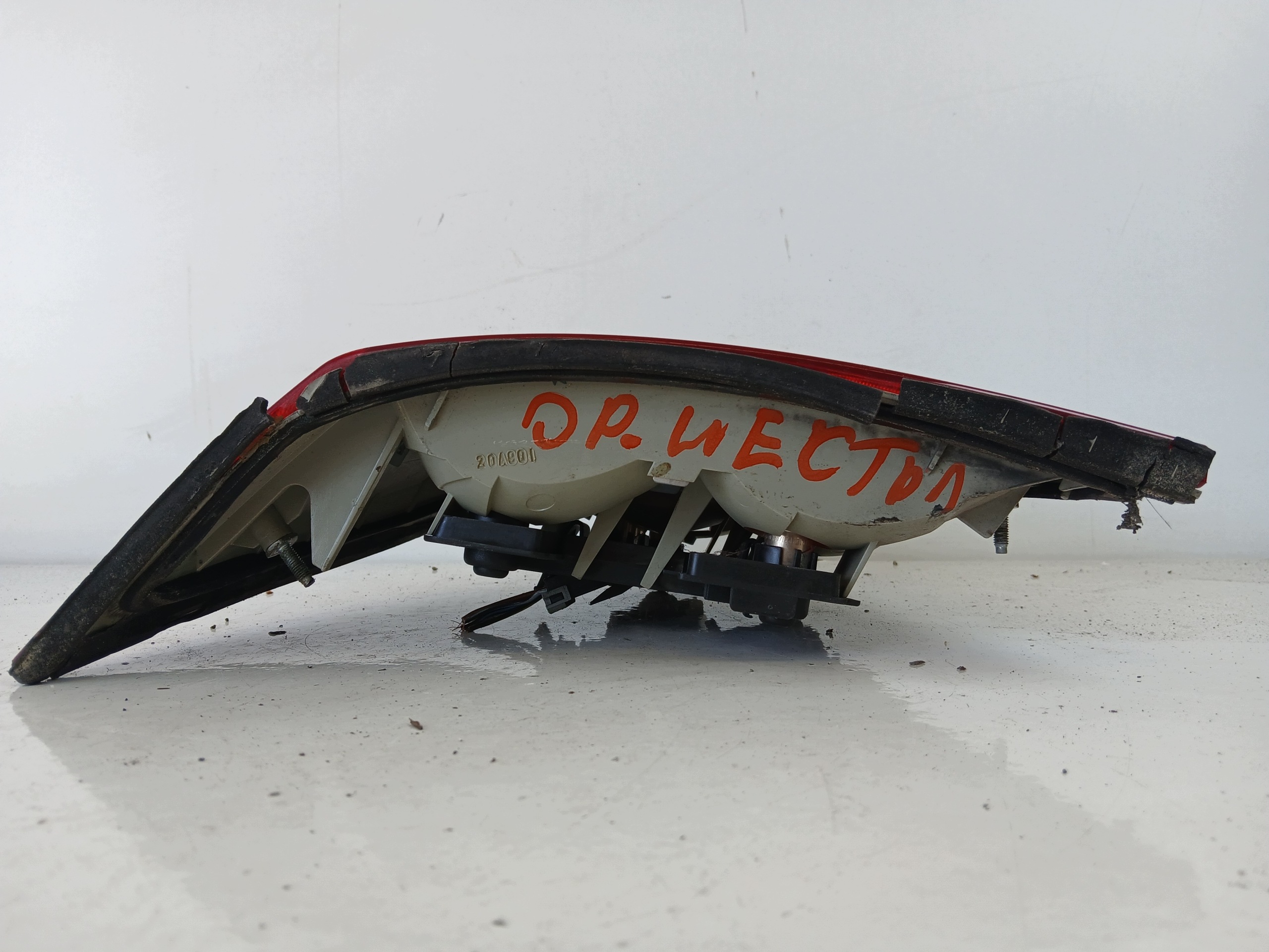 OPEL VECTRA B light left rear part sedan
