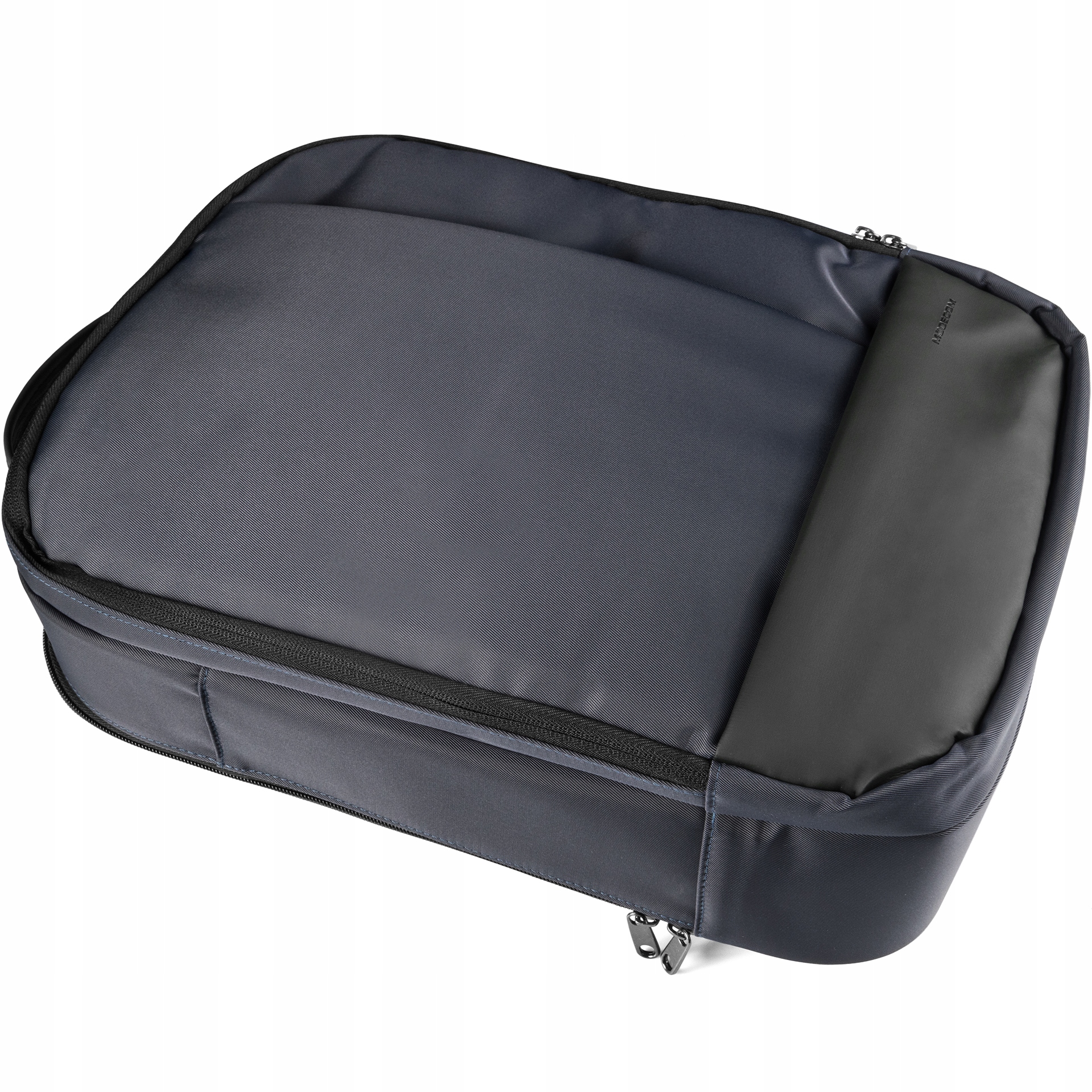 TORBA Z FUNKCJĄ PLECAKA NA LAPTOPA 15,6 CALA Z WODOODPORNEGO MATERIAŁU 15,6 Kolor niebieski