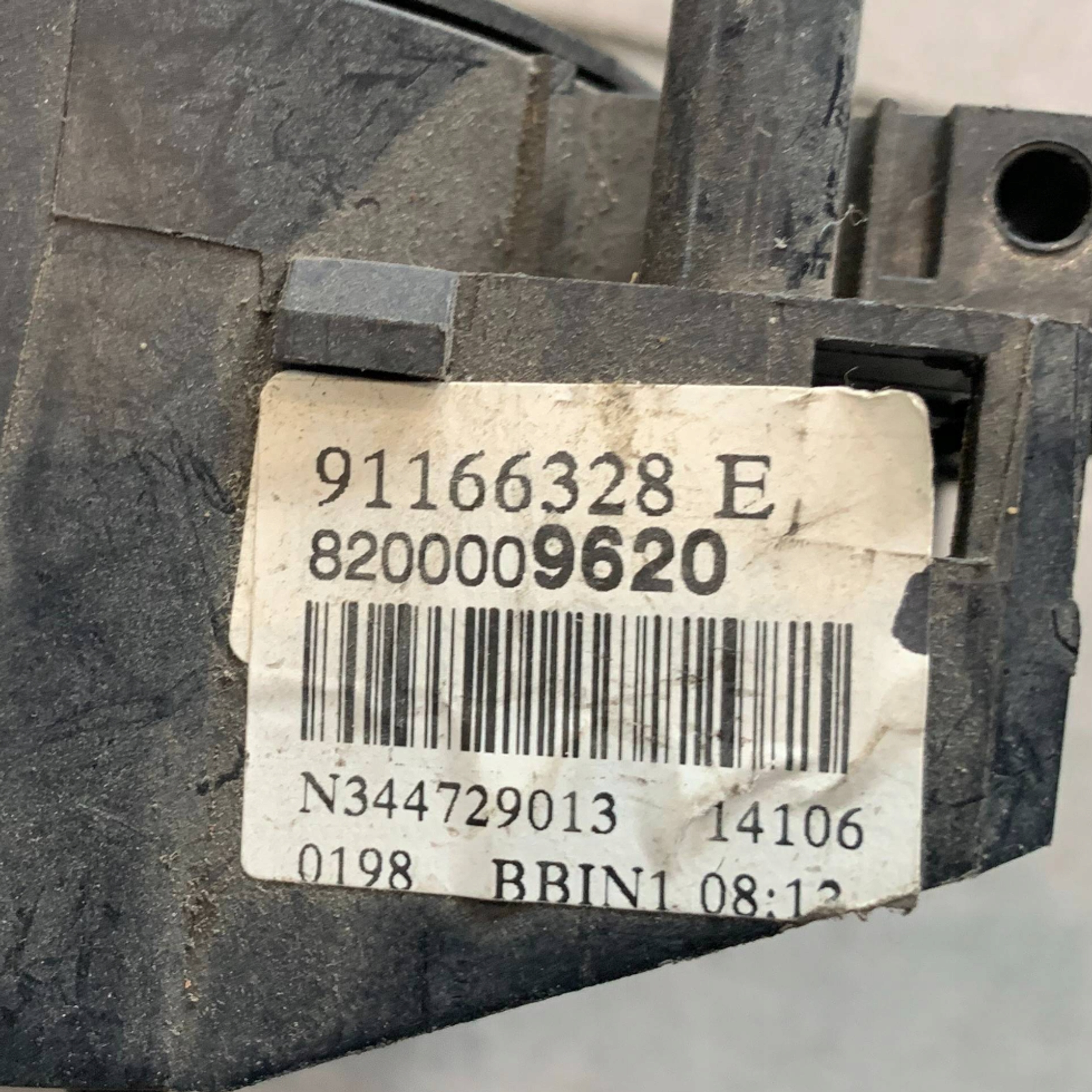 шлейф КОЛЬЦО подушки безопасности 8200009620 renault TRAFIC II