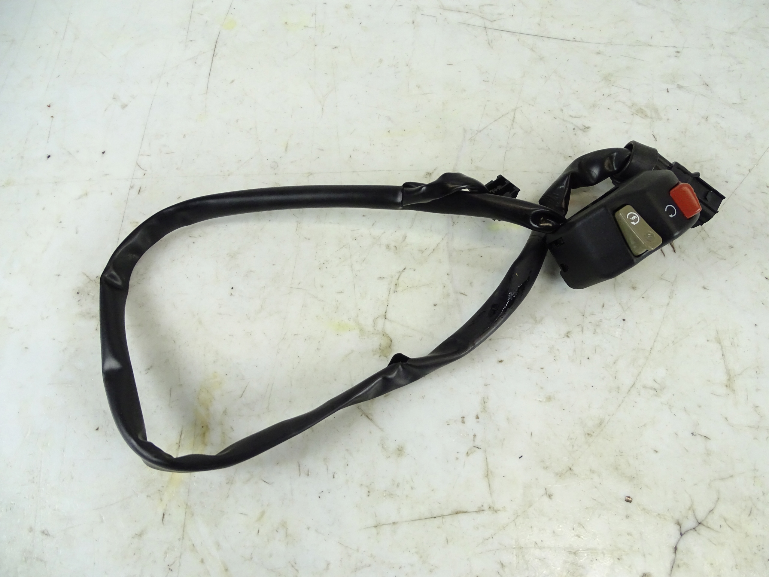 Kawasaki Z900RS Z900 RS правый переключатель