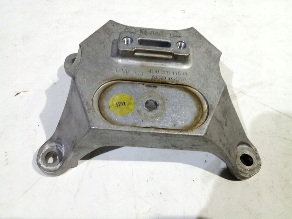 Audi A8 D4 4.2TDI Support Support 4G0399115Q