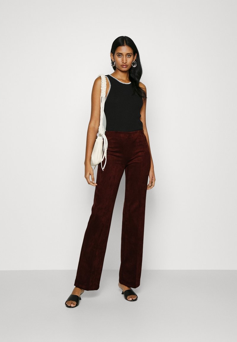 Jednoduché kalhoty Alive červené Drykorn 26/32