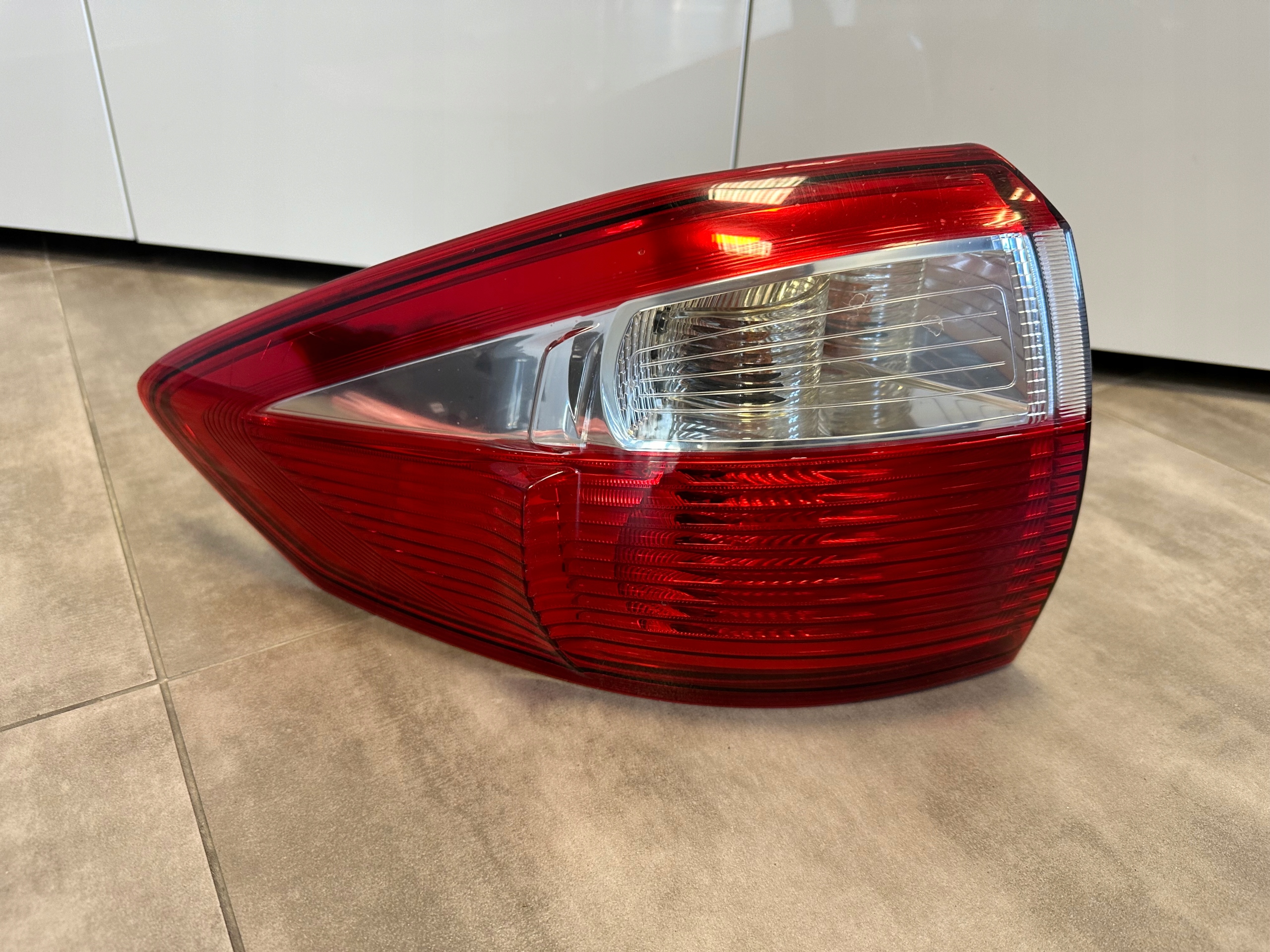 FORD C-MAX Mk2 II ФАРА ЗАДНЯЯ ПРАВА ЛЕВА + ЗАДНЯЯ ФАРА ПРАВА FORD C-MAX II 2 ДО РЕСТАЙЛИНГОМ 2010 2011 2012 2013 2014