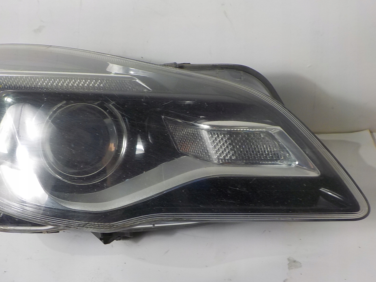 OPEL INSIGNIA A LIFT light right front front UK