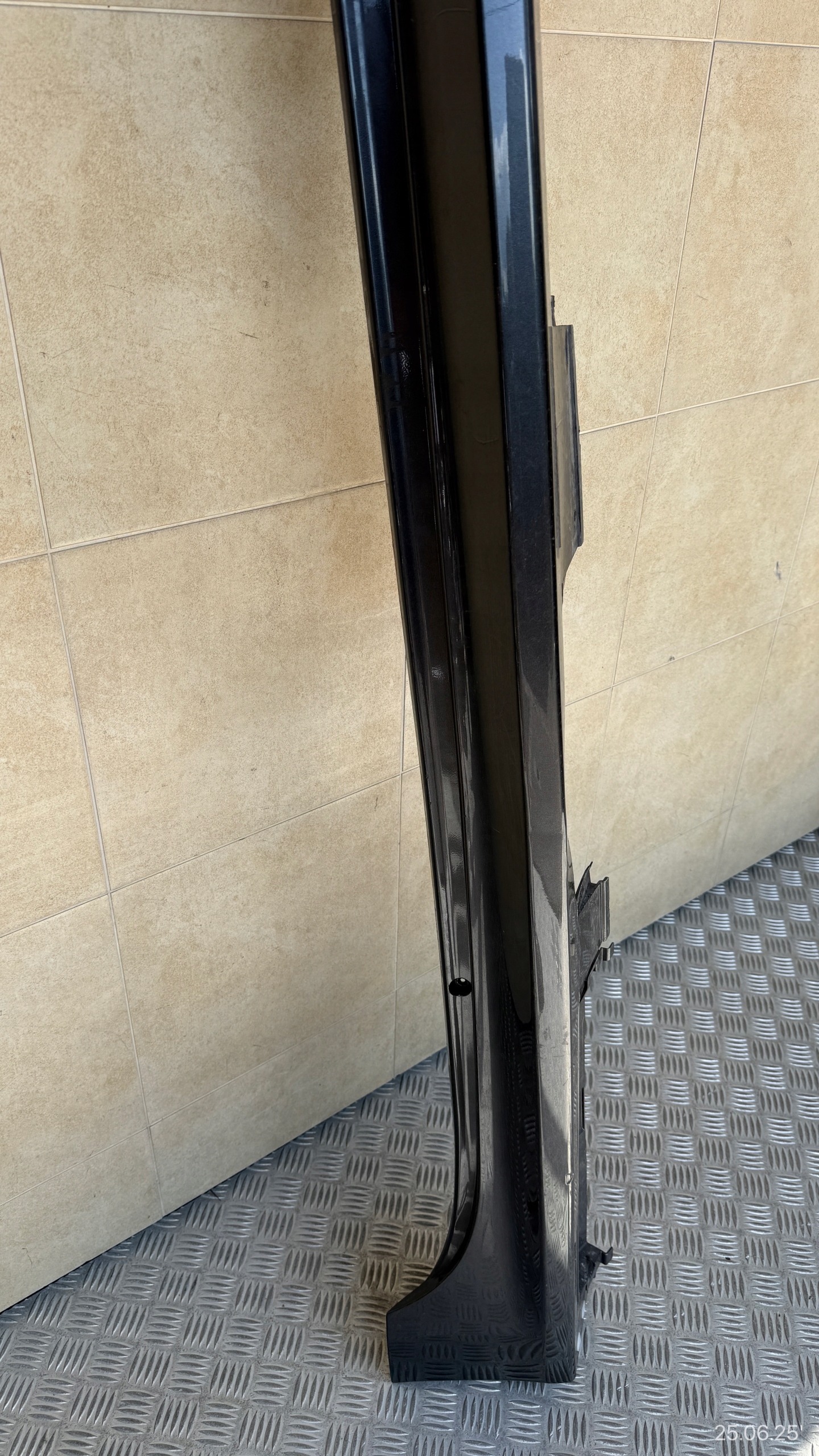 moulding threshold right TOYOTA YARIS IV 75851-0D100